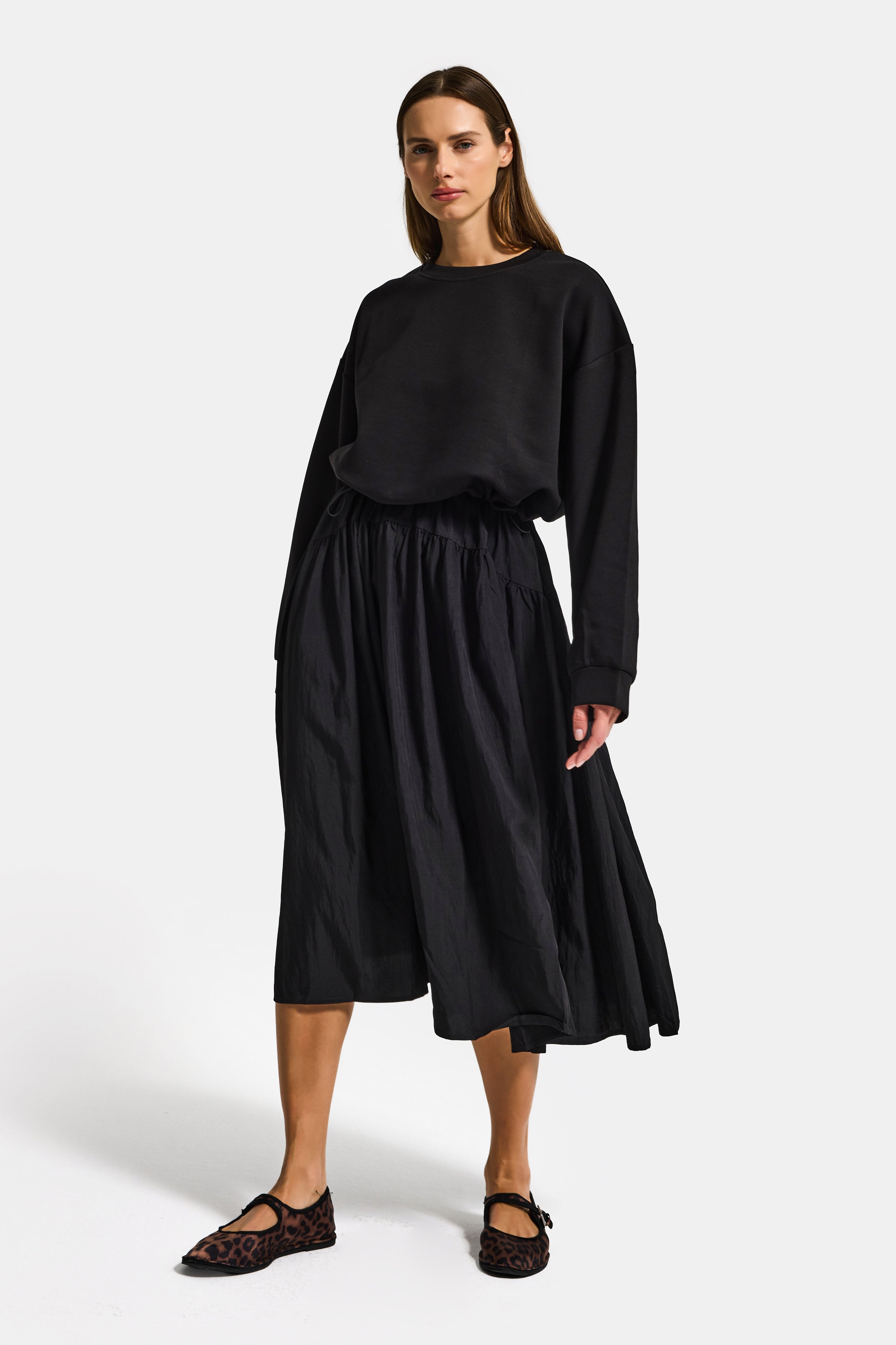 Women's Black w5 Sweatshirt Skirt One-Piece Design Dress