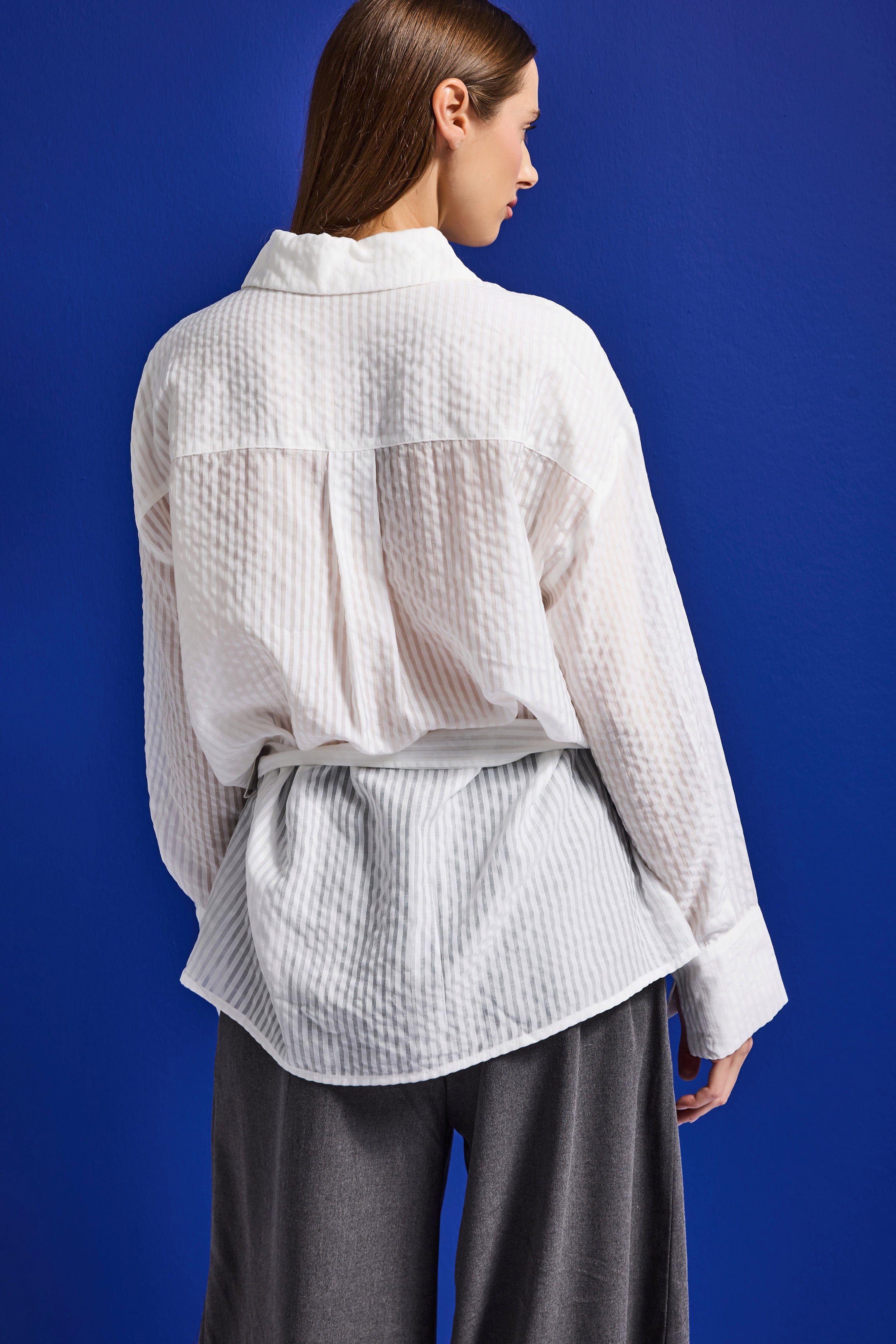 Kadın Beyaz w5 Oversize Kemer Detaylı Özel Kumaş Tasarım Gömlek