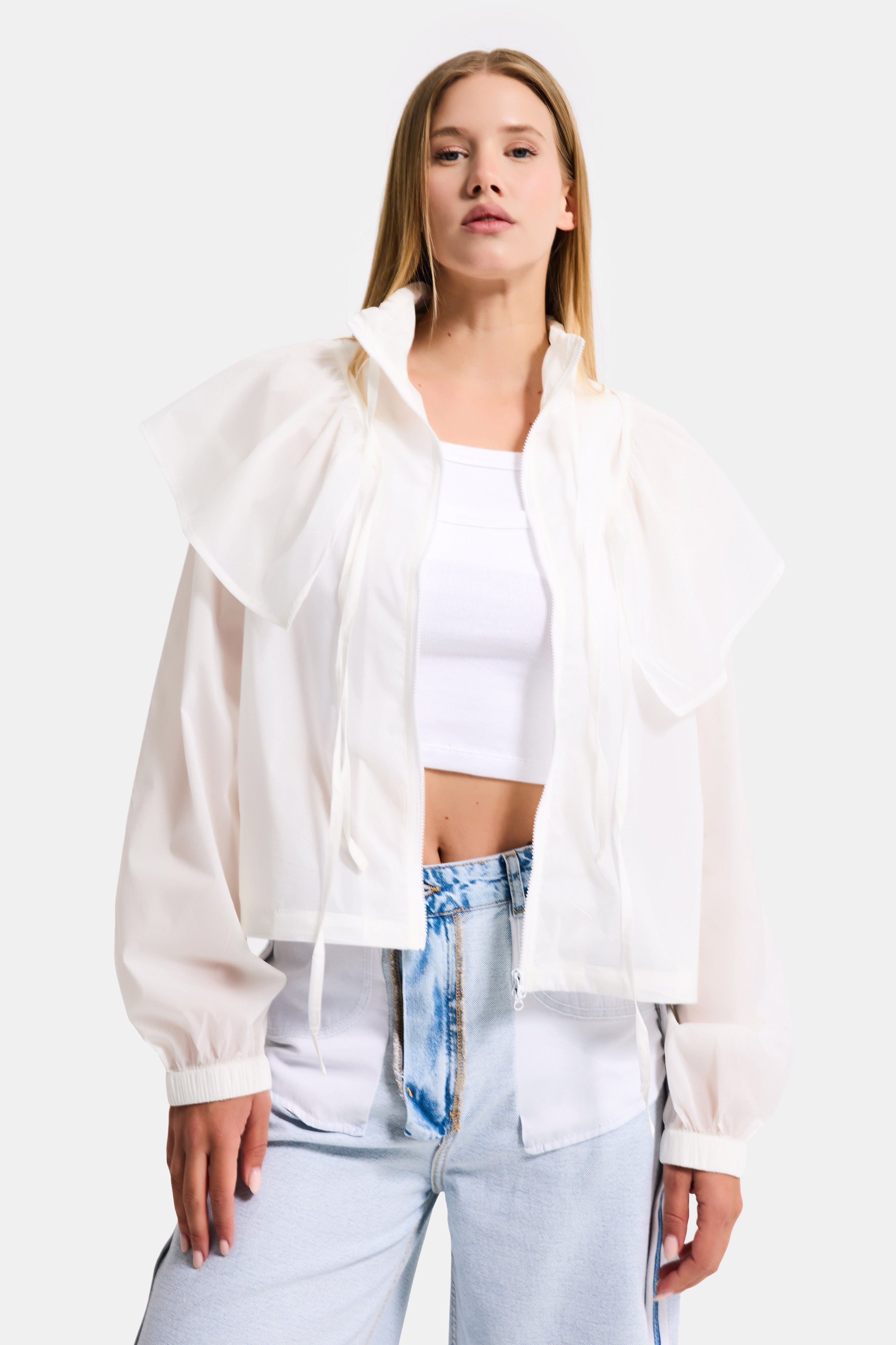 Kadın Ekru w5 Oversize Yakalık Detaylı Özel Kumaş Tasarım Yağmurluk