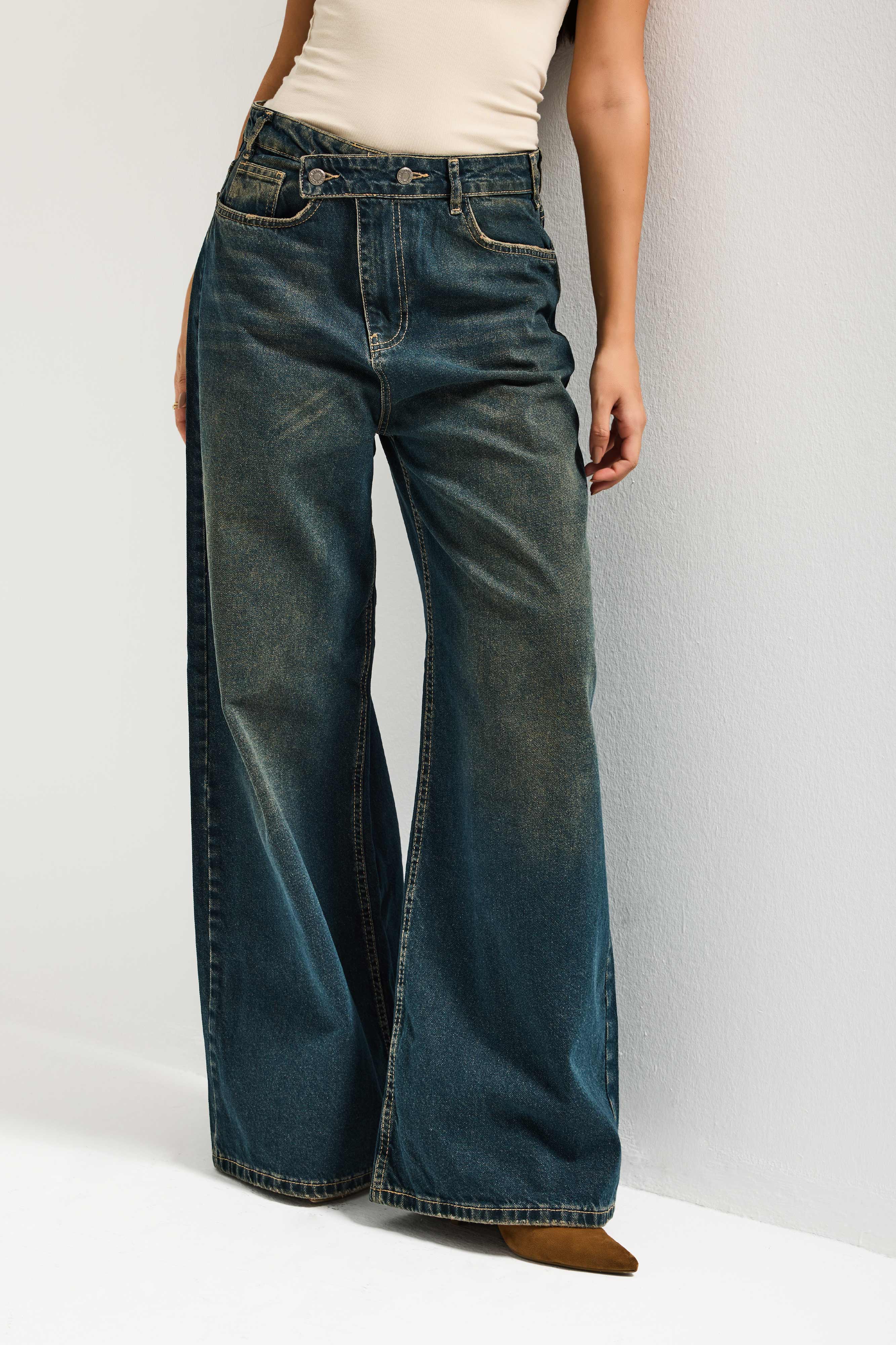 Kadın Koyu Tint Renk Mega Baggy Fit Bol Kesim Denim