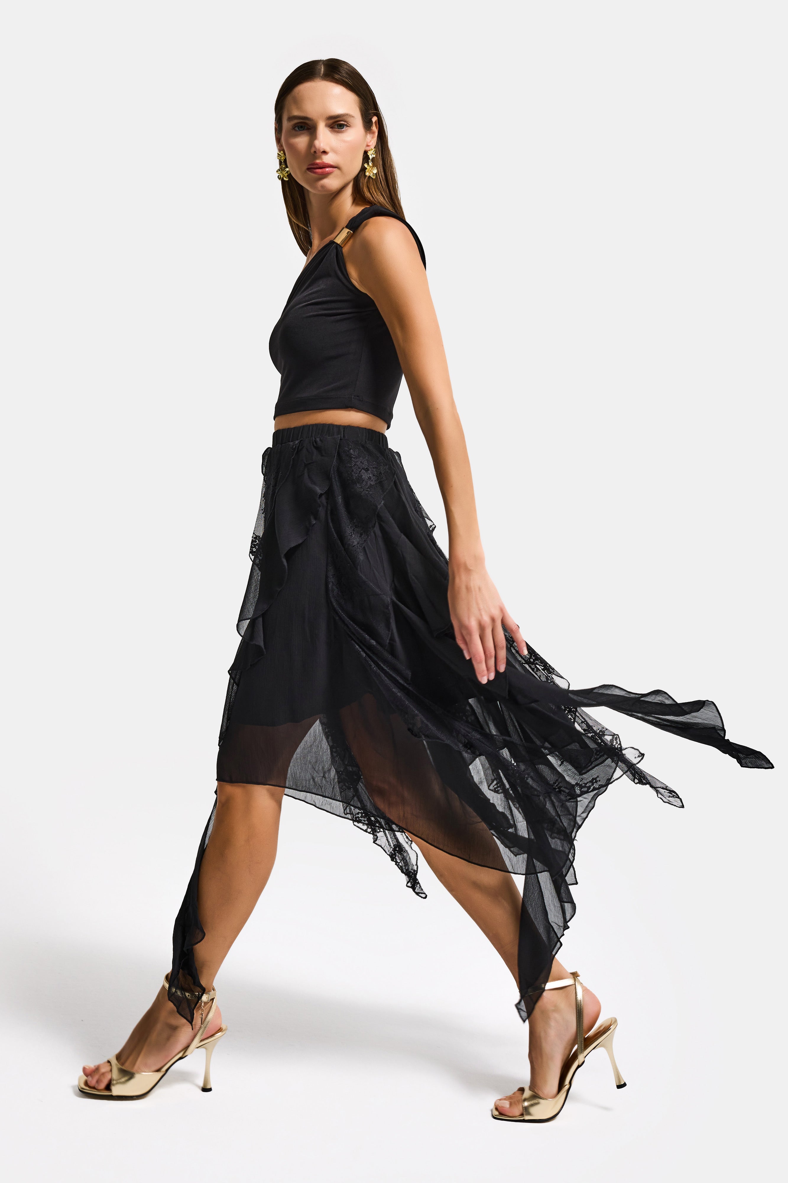 Kadın Siyah w5 Asimetrik Kesim Dantel Tül Detaylı Özel Tasarım Etek