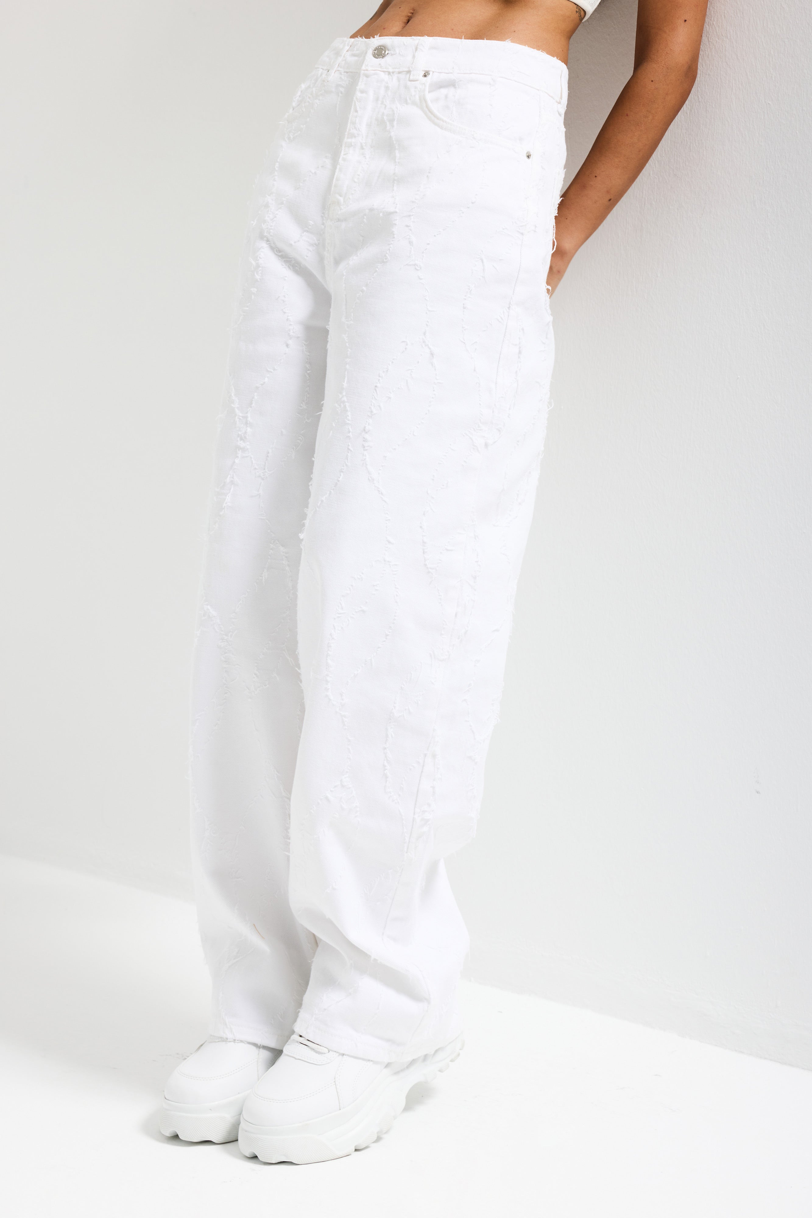 Женский белый цвет ткани особенность палаццо крой дизайн деним