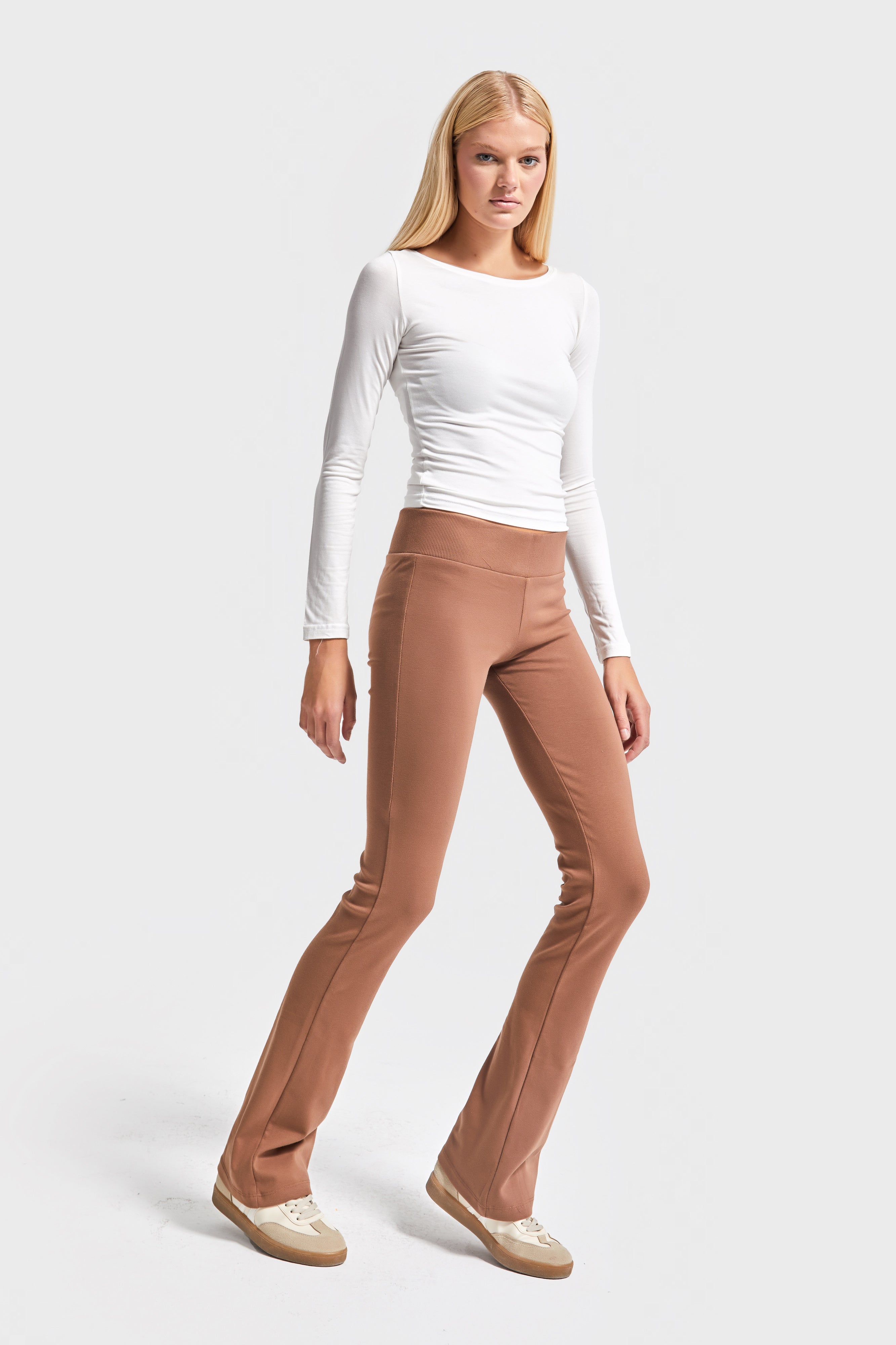 Женские коричневые брюки-клеш из суперэластичной ткани S5-81 Slim Fit