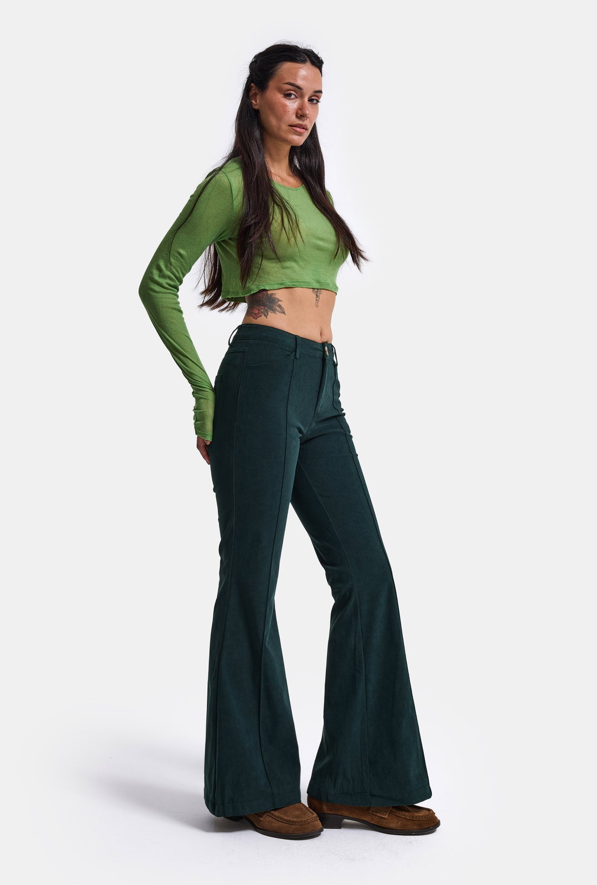 Kadın Koyu Yeşil Flare Fit Pürüzsüz Dokulu Esnek Velvet Kadife Kumaş Pantolon
