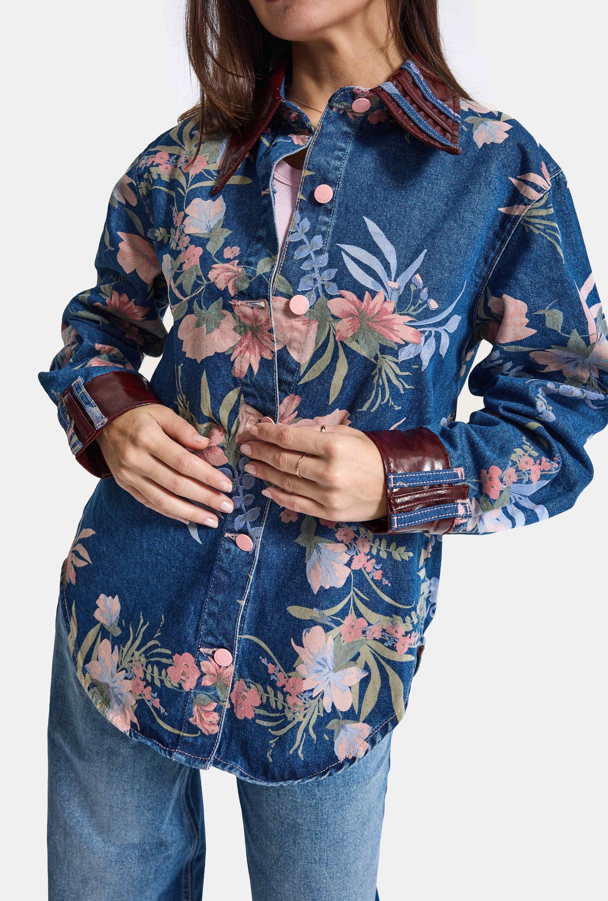 Kadın 1w6-4 Oversize Çiçek baskılı Deri Detaylı Özel tasarım Denim Ceket Gömlek