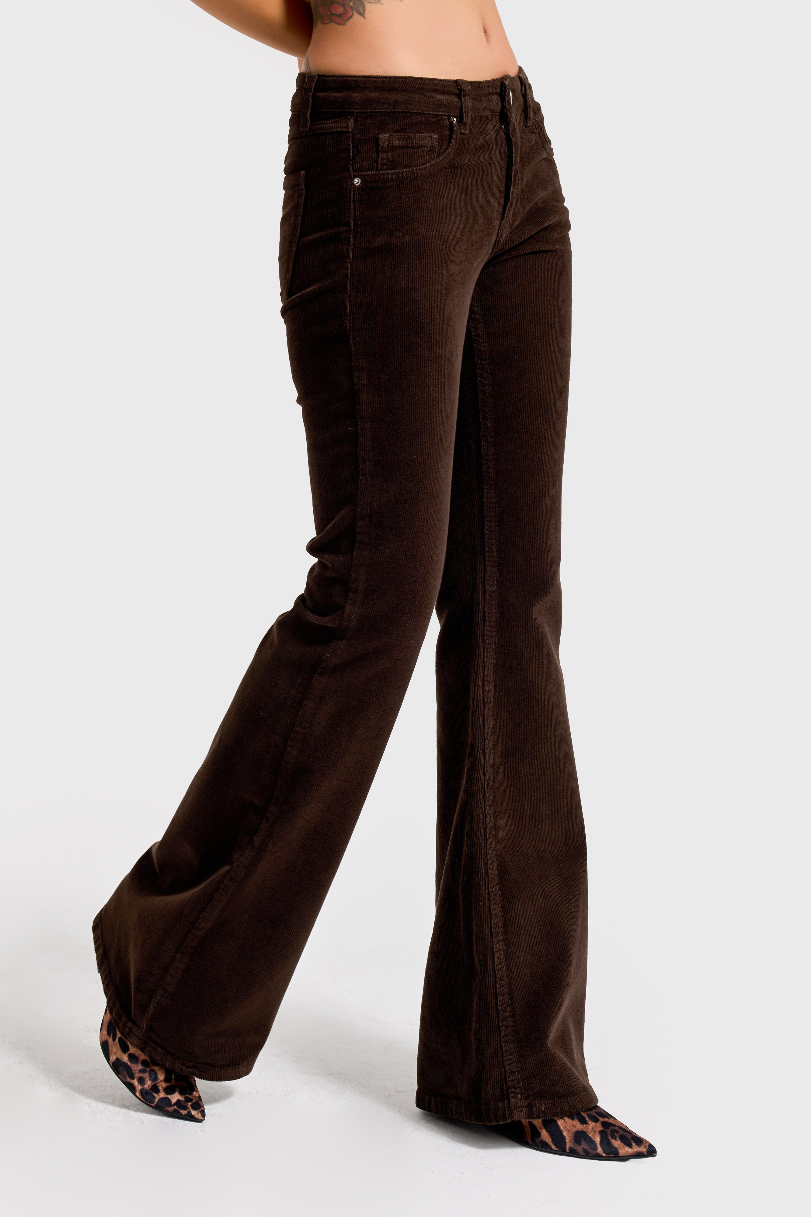 Kadın Acı Kahve 29w5-81 Flare Fit Esnek İnce Fitilli Velvet Kadife Kumaş Pantolon