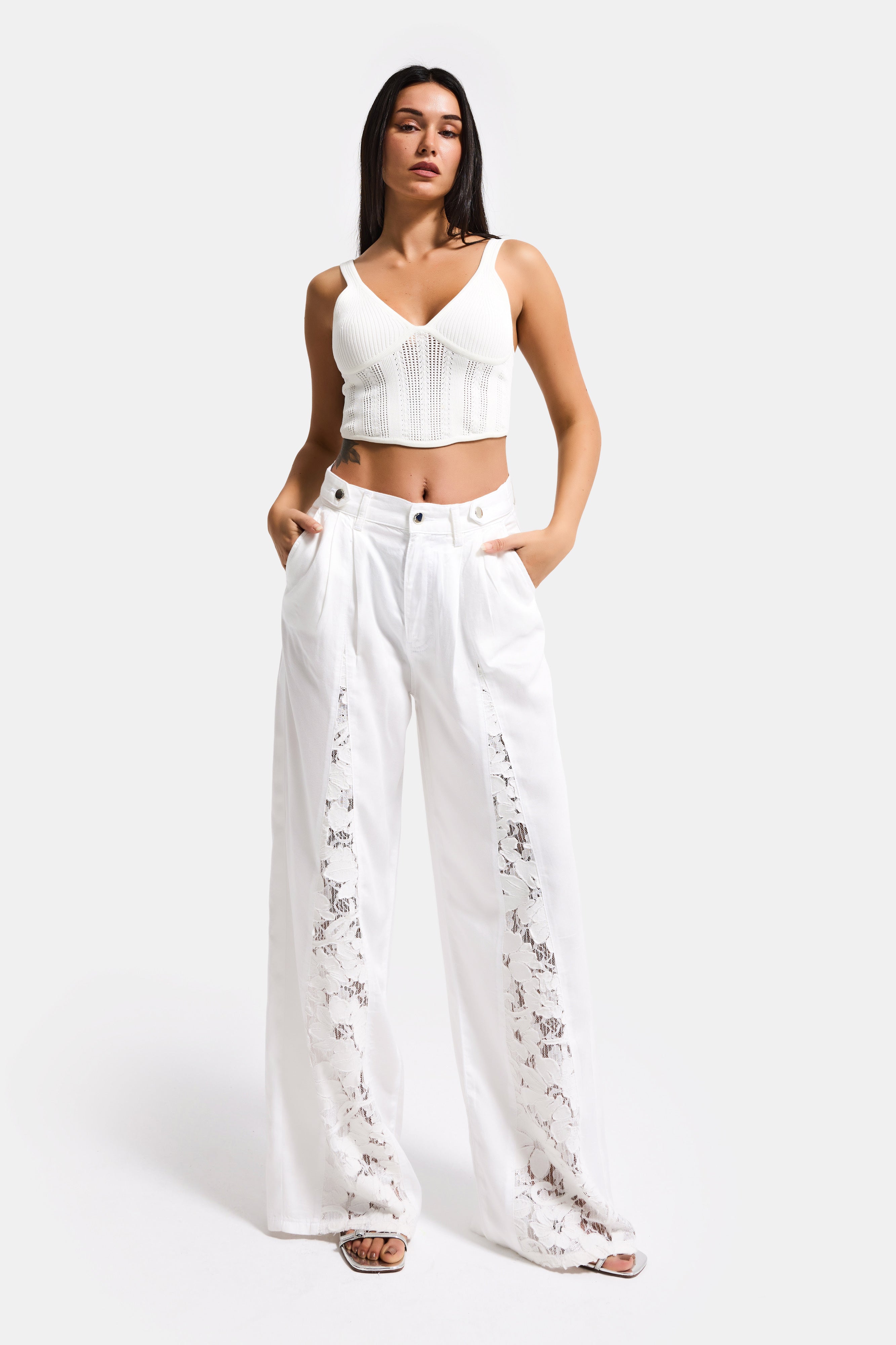 Kadın Beyaz 6s6-2 Wide Leg Dantel Nakış Detaylı Özel Tasarım Denim Jean