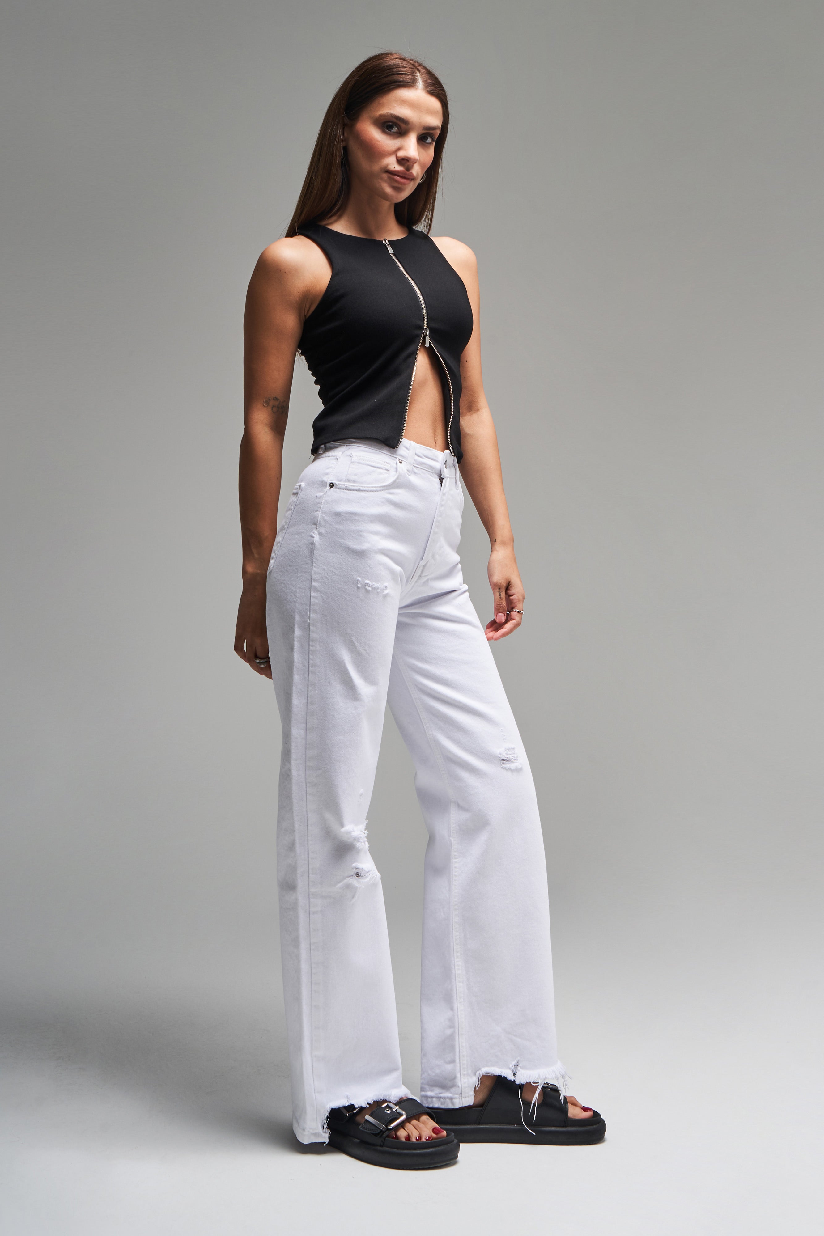 Kadın Beyaz Renk Doris 13s5-2 Straight Fit Yüksek Bel %100 Koton Yırtık Detaylı Denim Jean