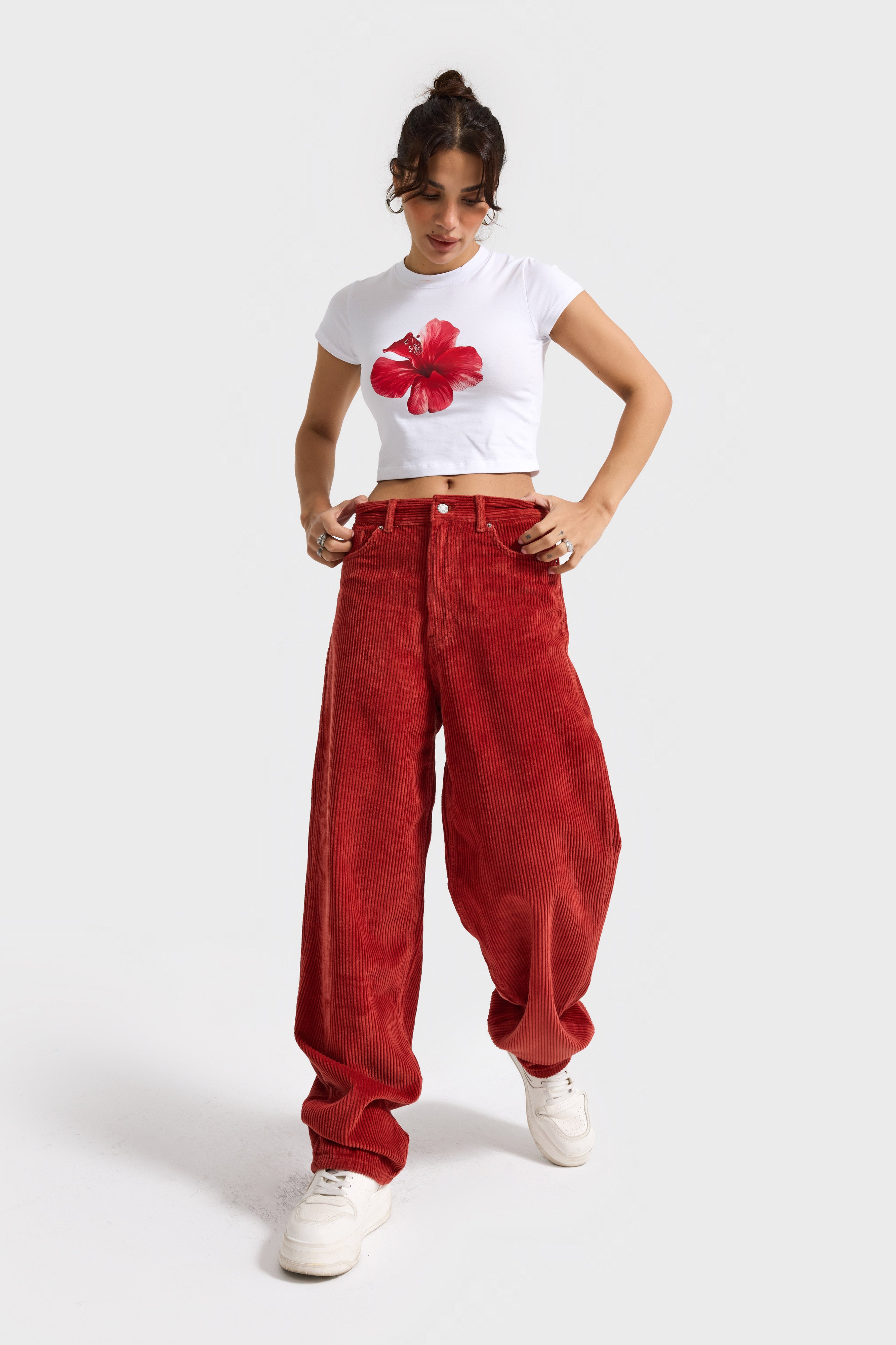 Kadın Coral Cindy 26w5-104 Skater Fit Bol Kesim Kalın Fitilli Velvet Kadife Kumaş Pantolon