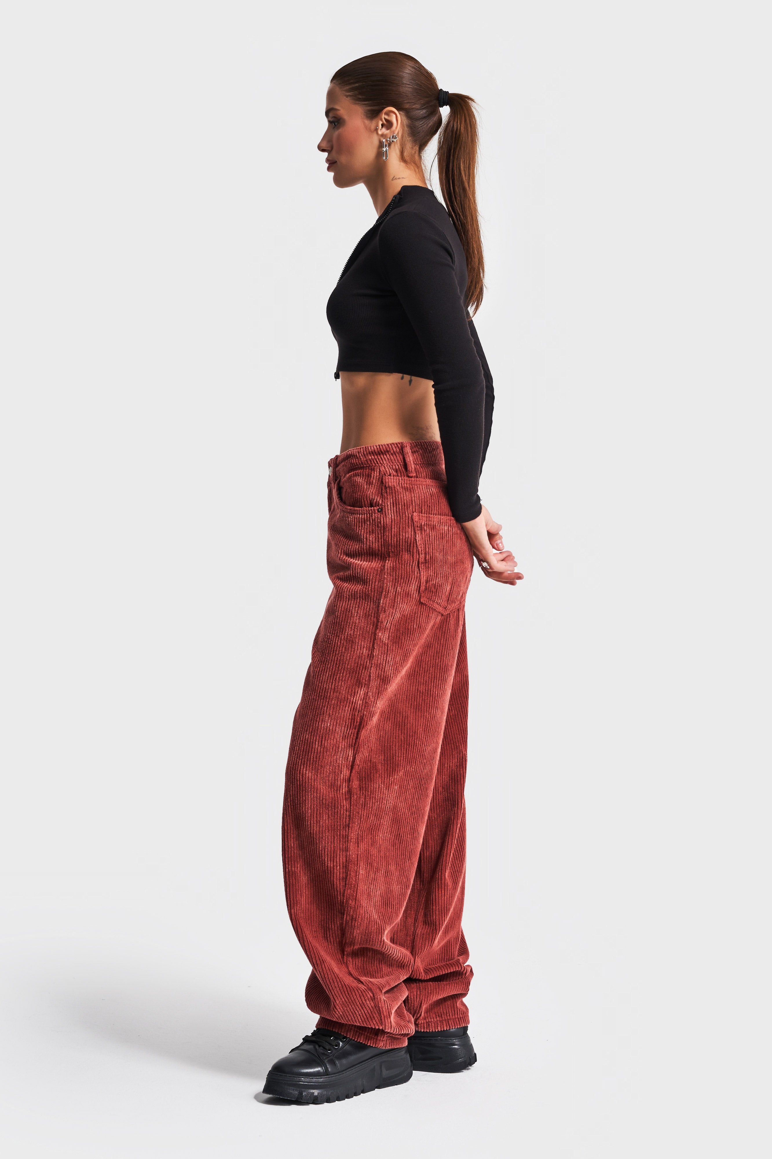 Women's Coral Color 27w455 Thick Ribbed Skater Fit Velvet Trousers