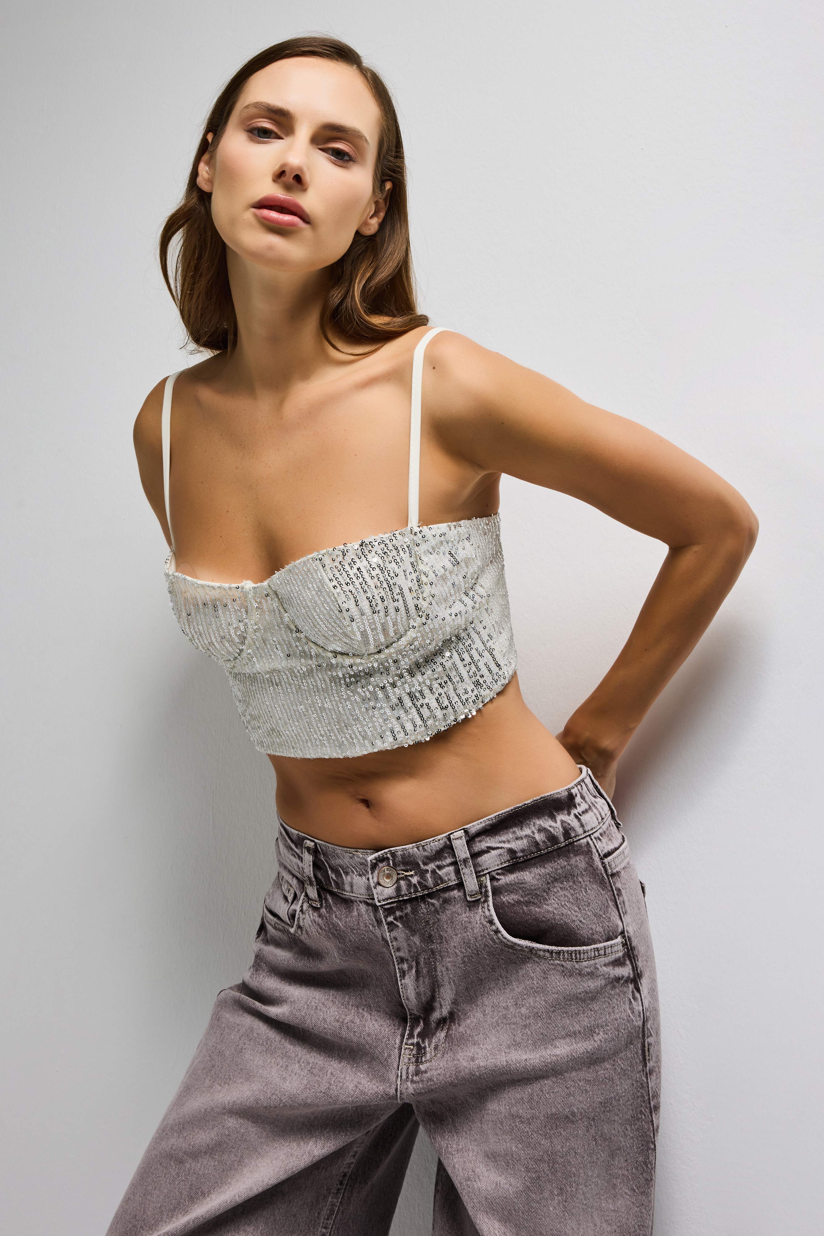 Kadın Ekru Silver Renk Pul Payet Detaylı Askılı Büstiyer