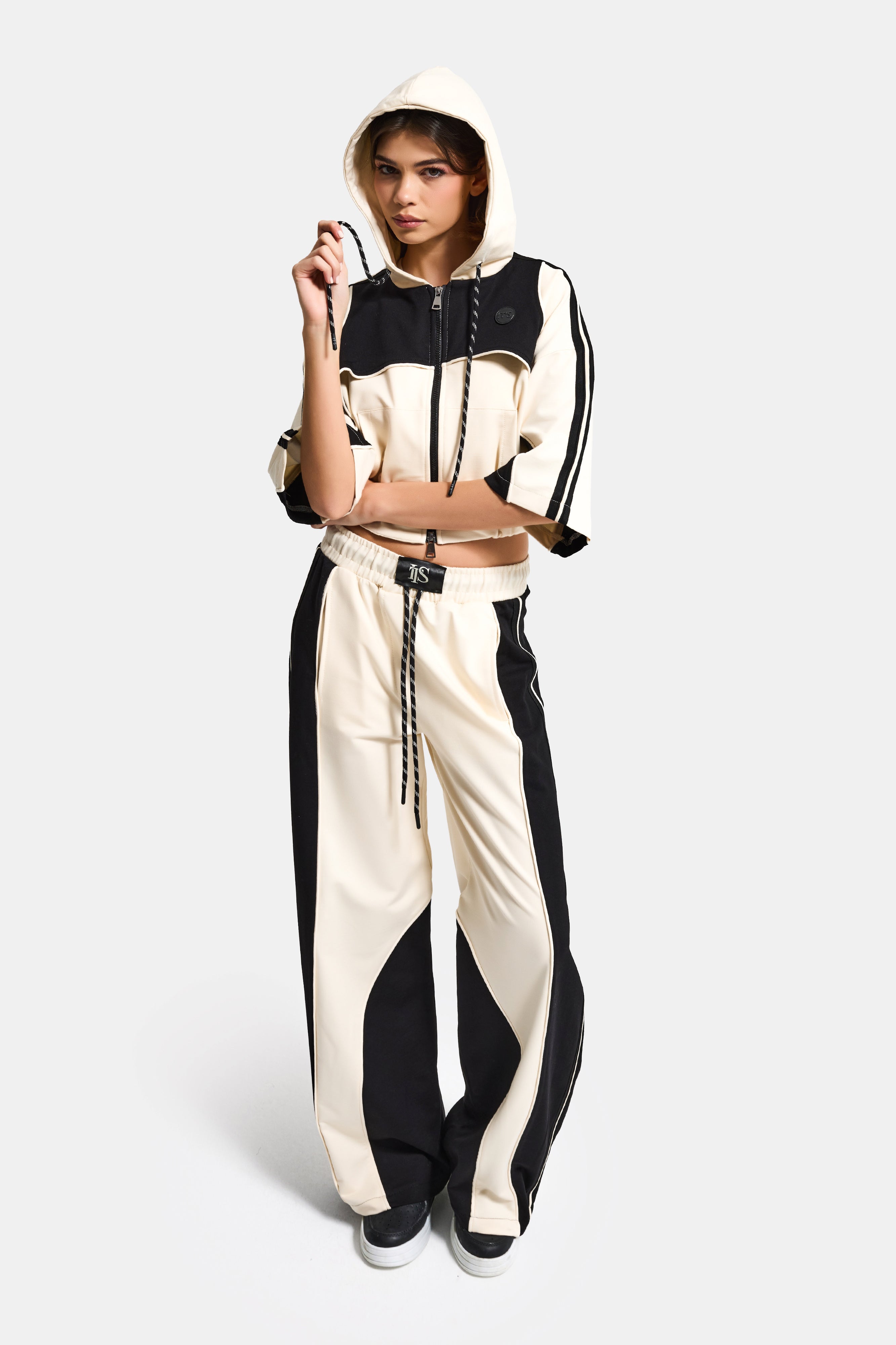 Kadın Ekru Siyah s6-105 Alt Üst 2'li Tasarım Takım