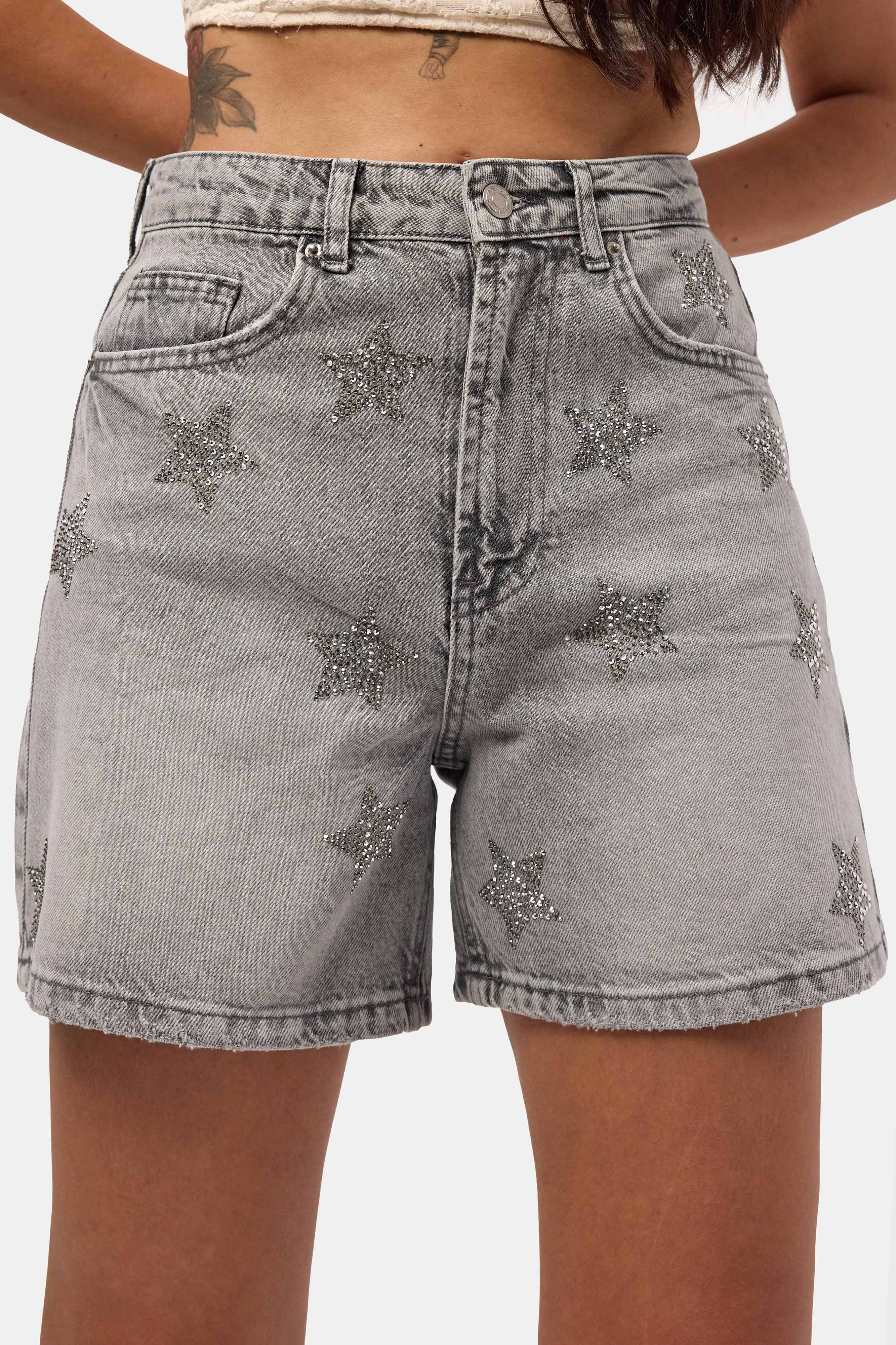 Kadın Füme T-4s6-12 Mom Relax Yıldız Detaylı Tasarım Denim Şort