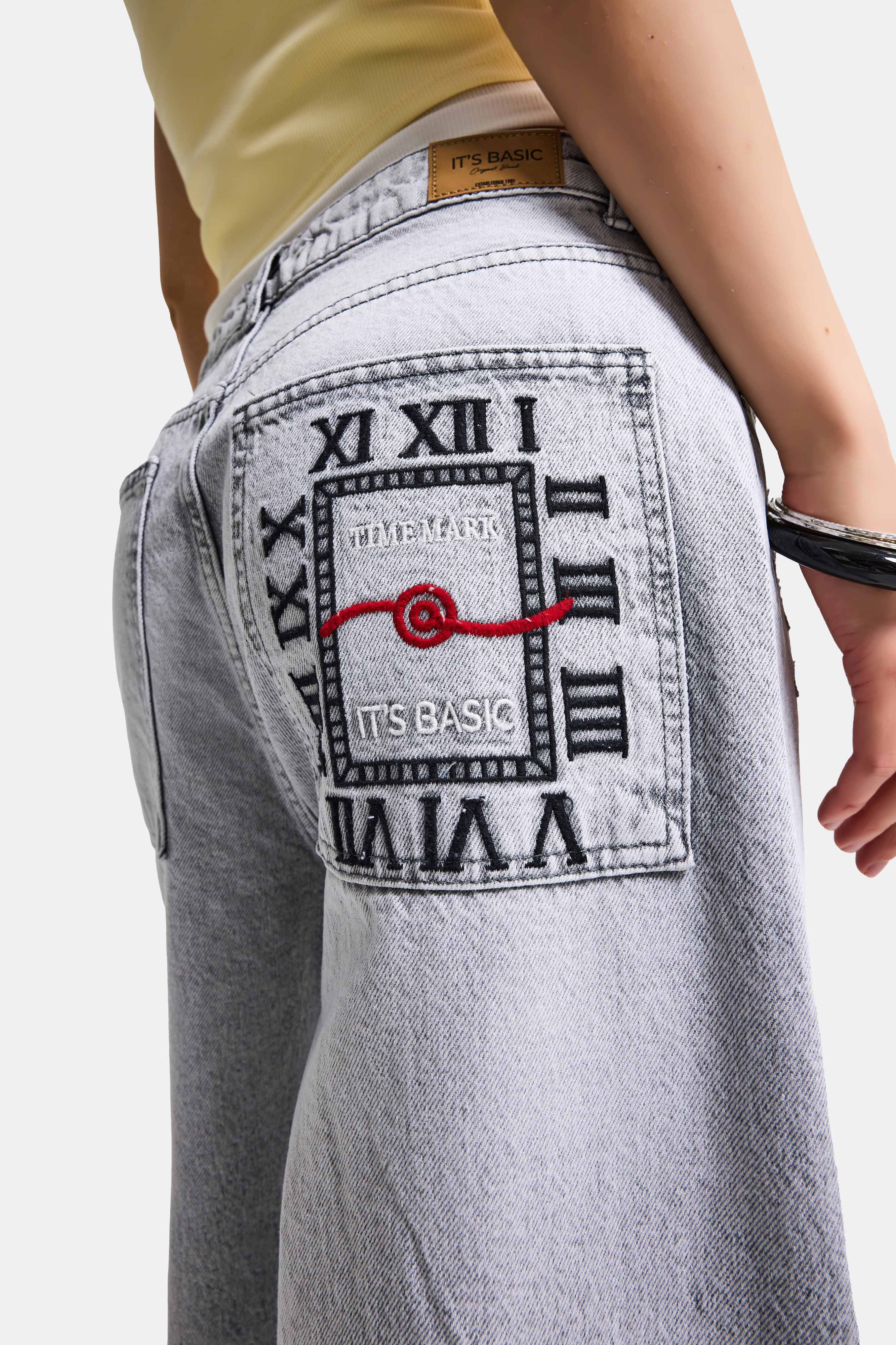Kadın Gri 12s6-12 Süper Baggy Fit Yırtık ve Nakış Detaylı Özel Tasarım Denim Jean