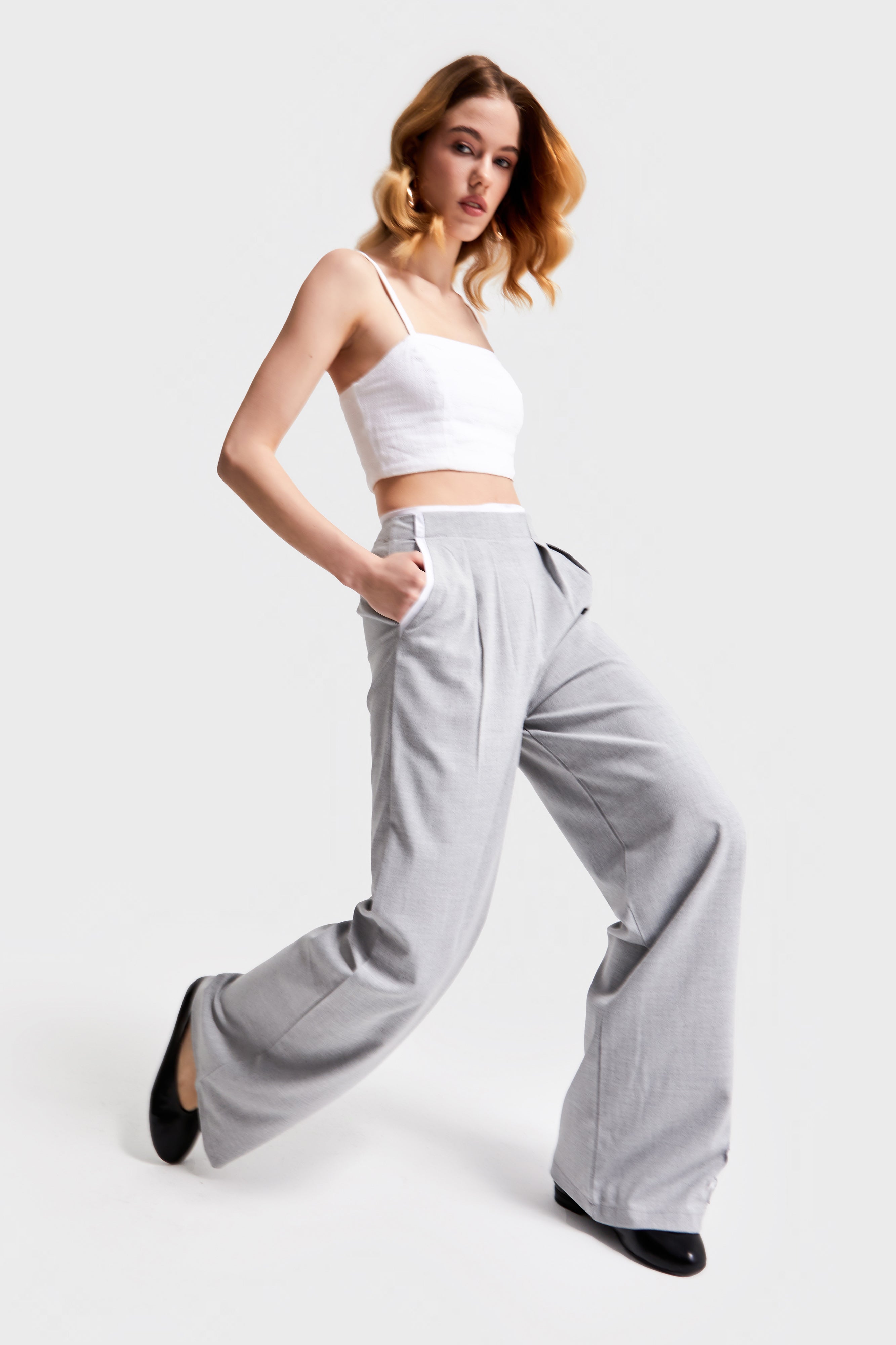 Women's Gray Color Palazzo Fit Relaxed Cut Design Fabric Trousers