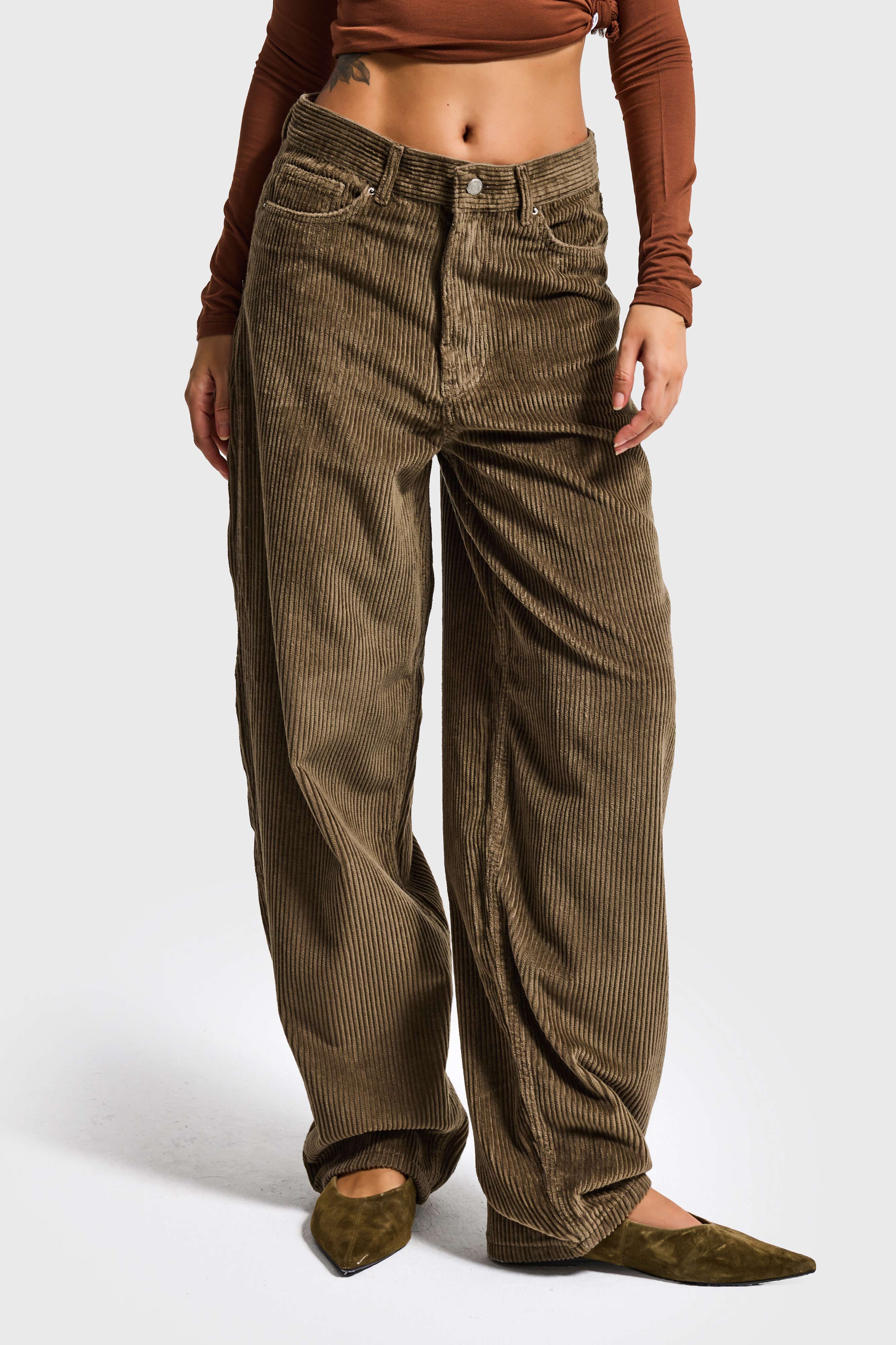 Kadın Haki Renk Cindy 26w5-82 Skater Fit Bol Kesim Kalın Fitilli Velvet Kadife Kumaş Pantolon