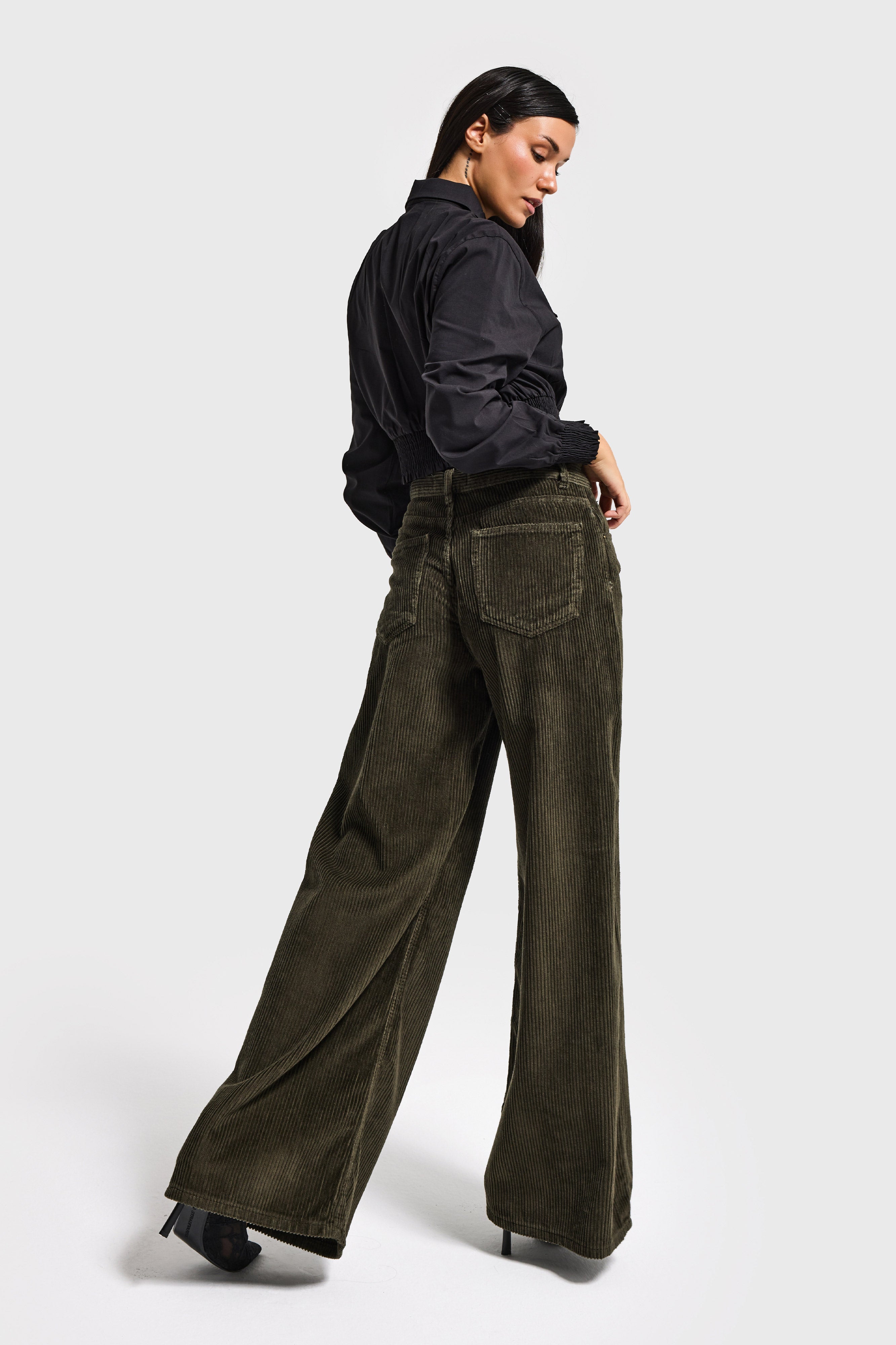 Kadın Haki Renk Hera 26w5-15 Palazzo Fit Kalın Fitilli Velvet Kadife Kumaş Pantolon