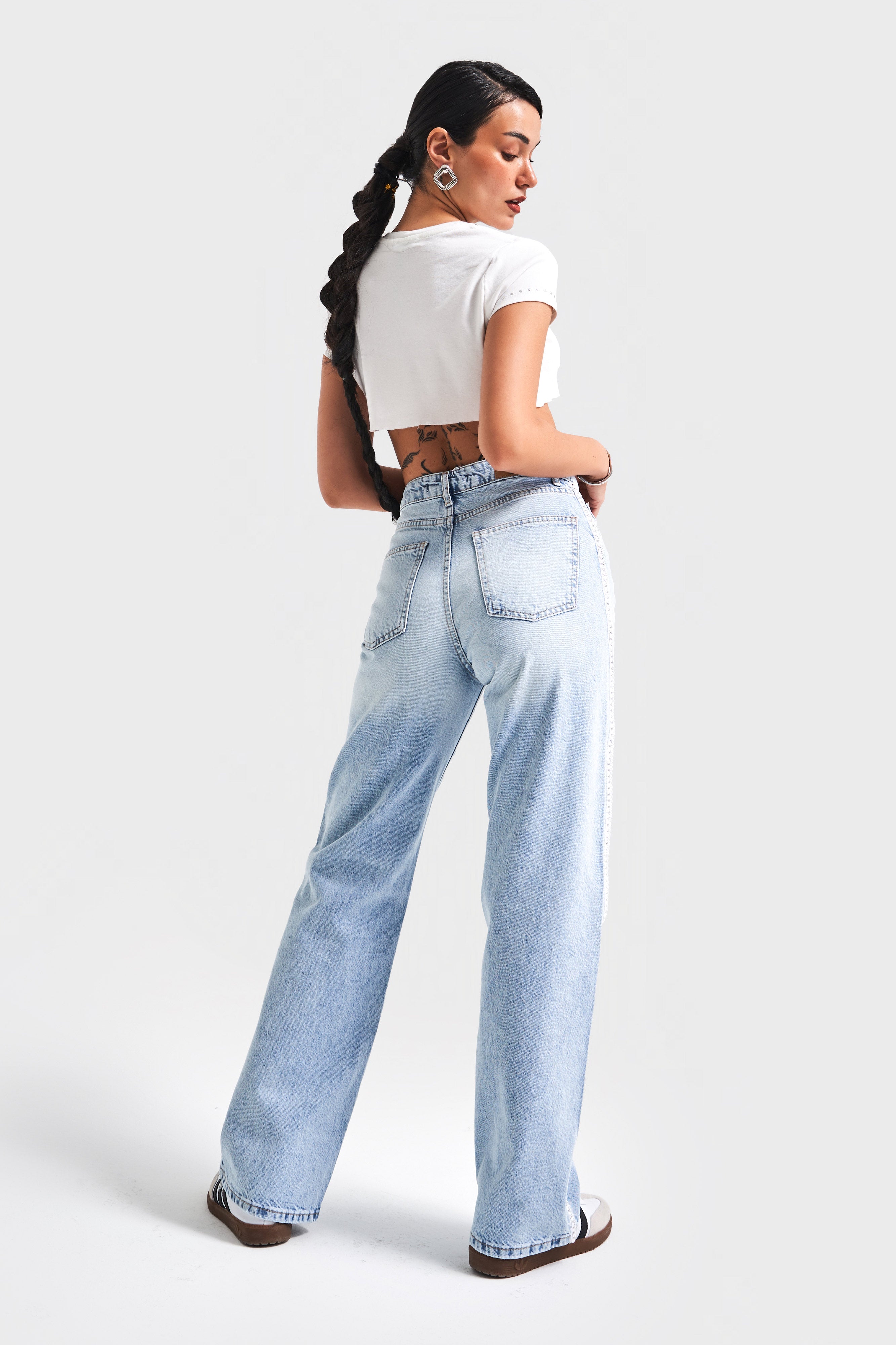 Джинсы женские Ice Jeans, цвет D-4S5-3, прямой крой, 100% хлопок, боковые кружевные полосы, детальный дизайн