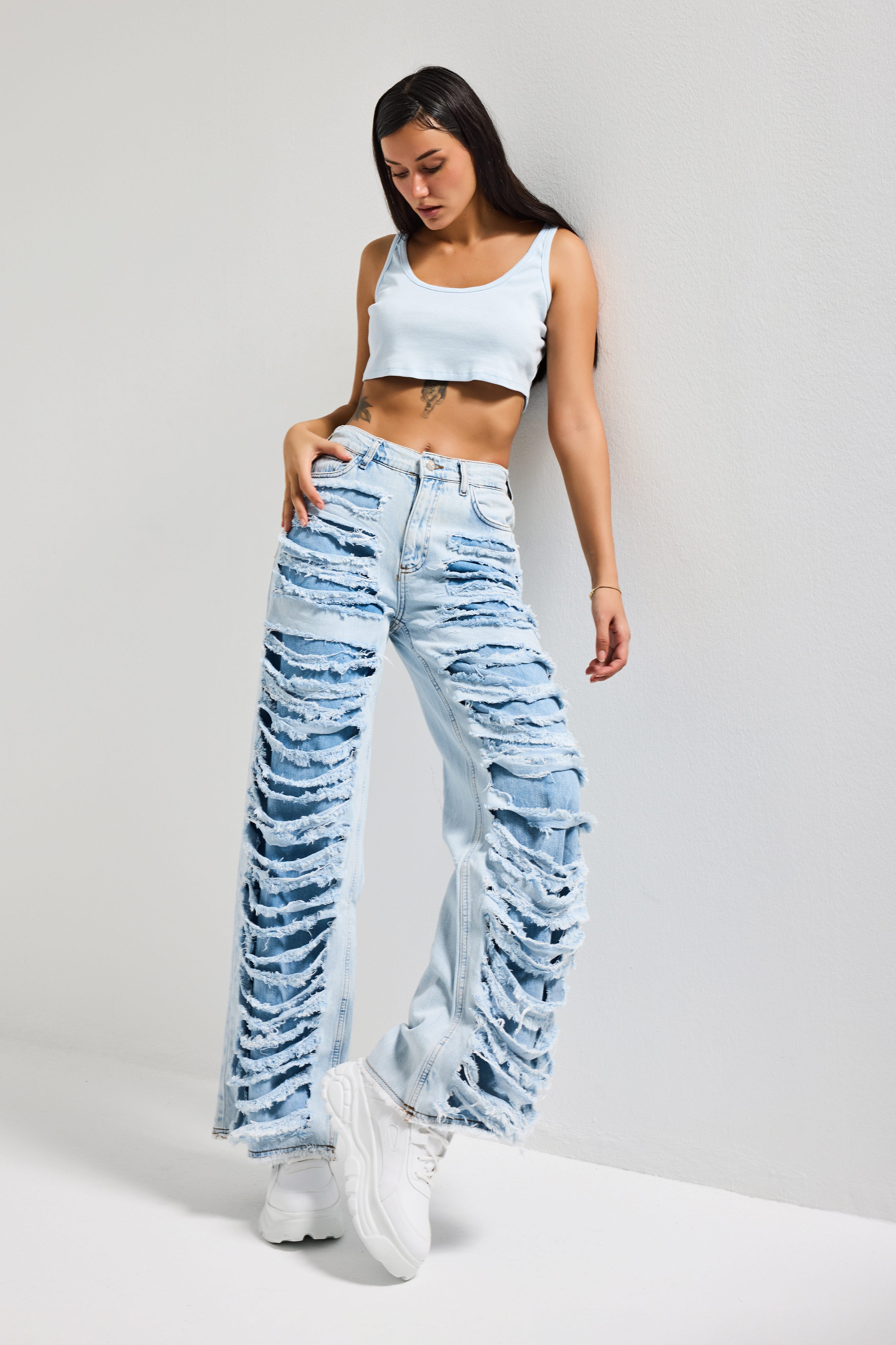 Kadın Ice Kot Straight Fit Yırtık Detaylı Özel Tasarım Denim Jean