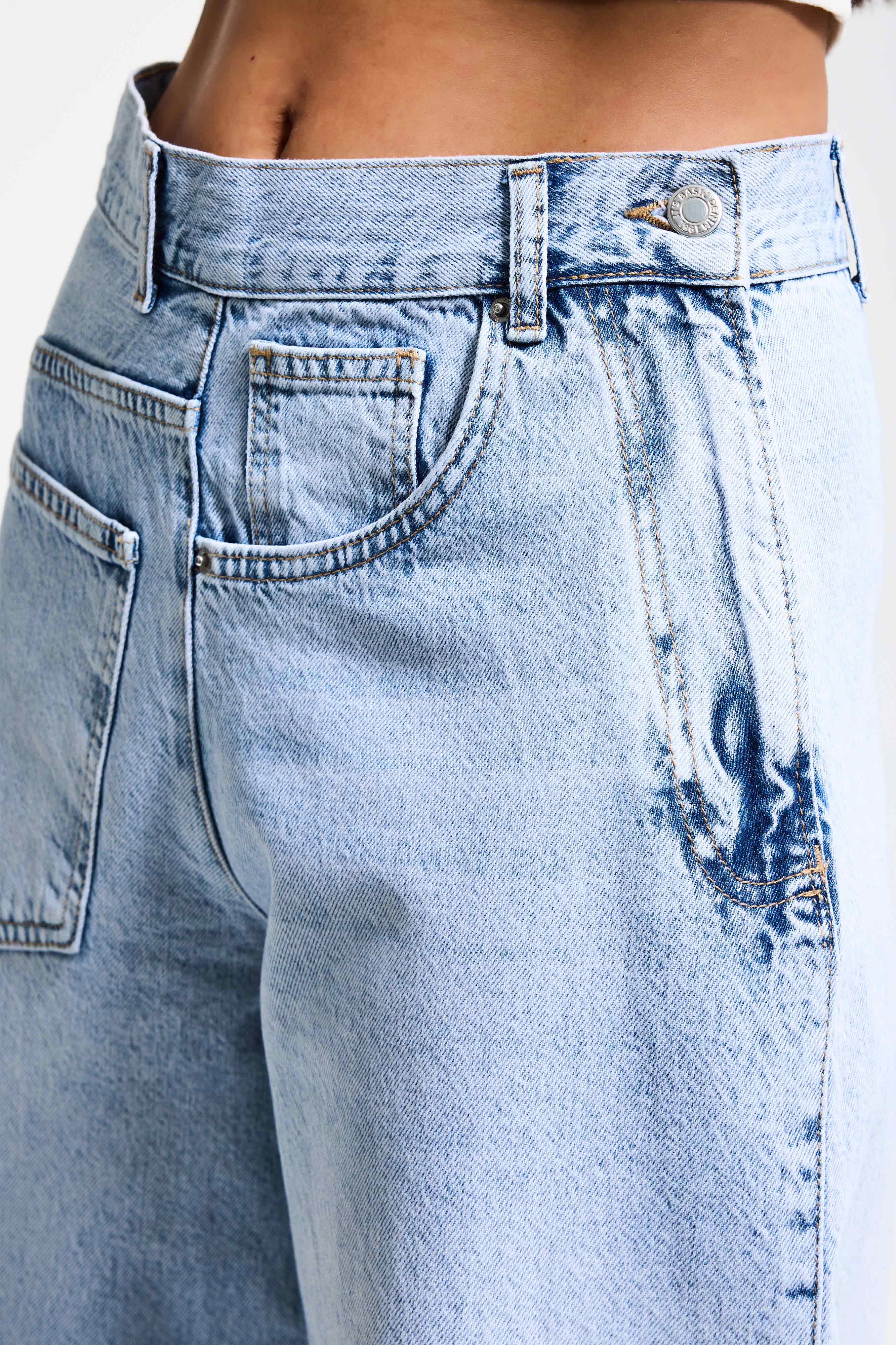 Kadın Ice Renk 4s6-3 Mega Baggy Fit Ön Arka Detay Tasarım Denim Jean