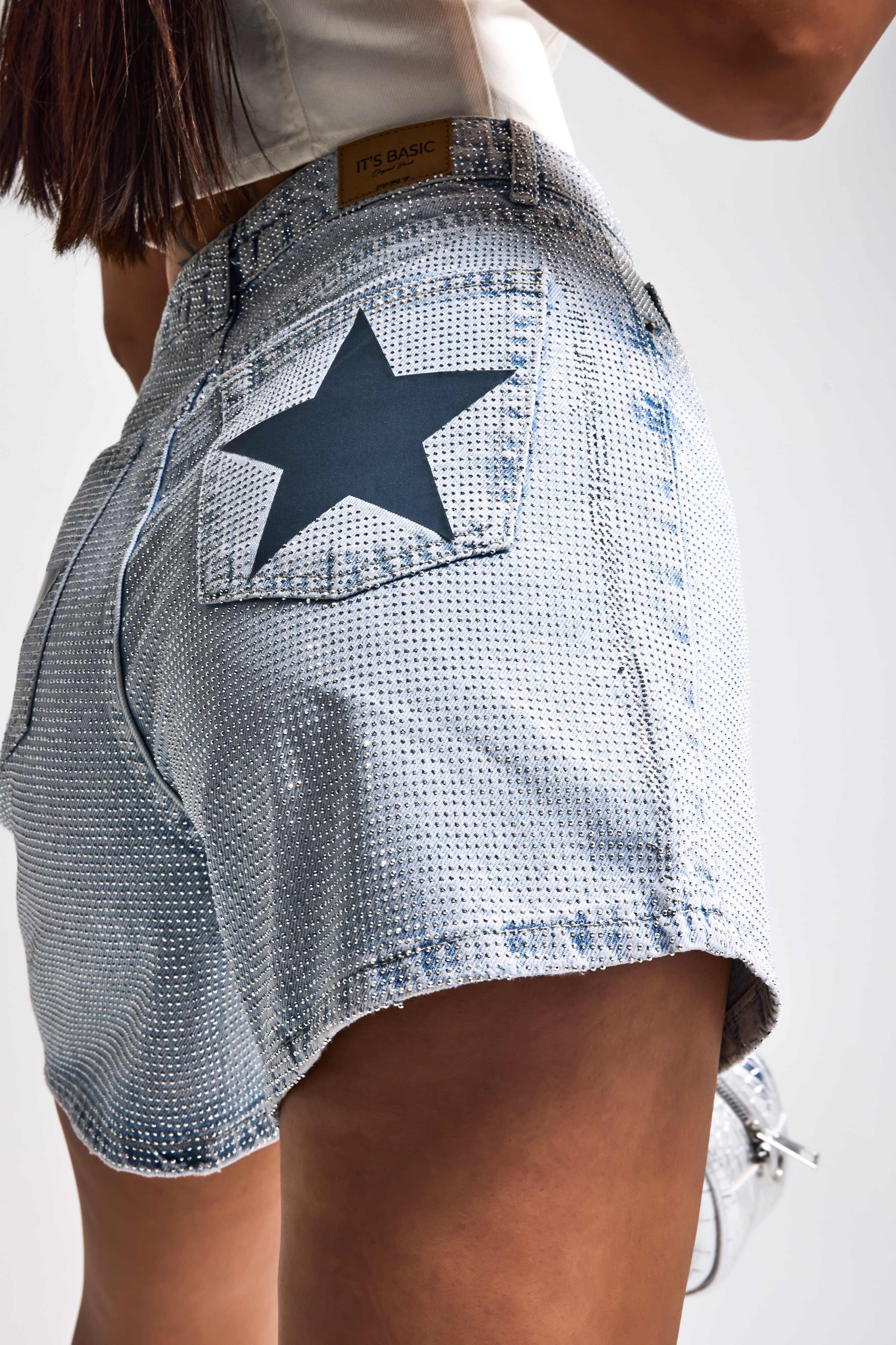 Kadın Ice T1-4s6-3 Mom Fit Parlak Taşlı Yıldız Baskılı Özel Tasarım Denim Şort