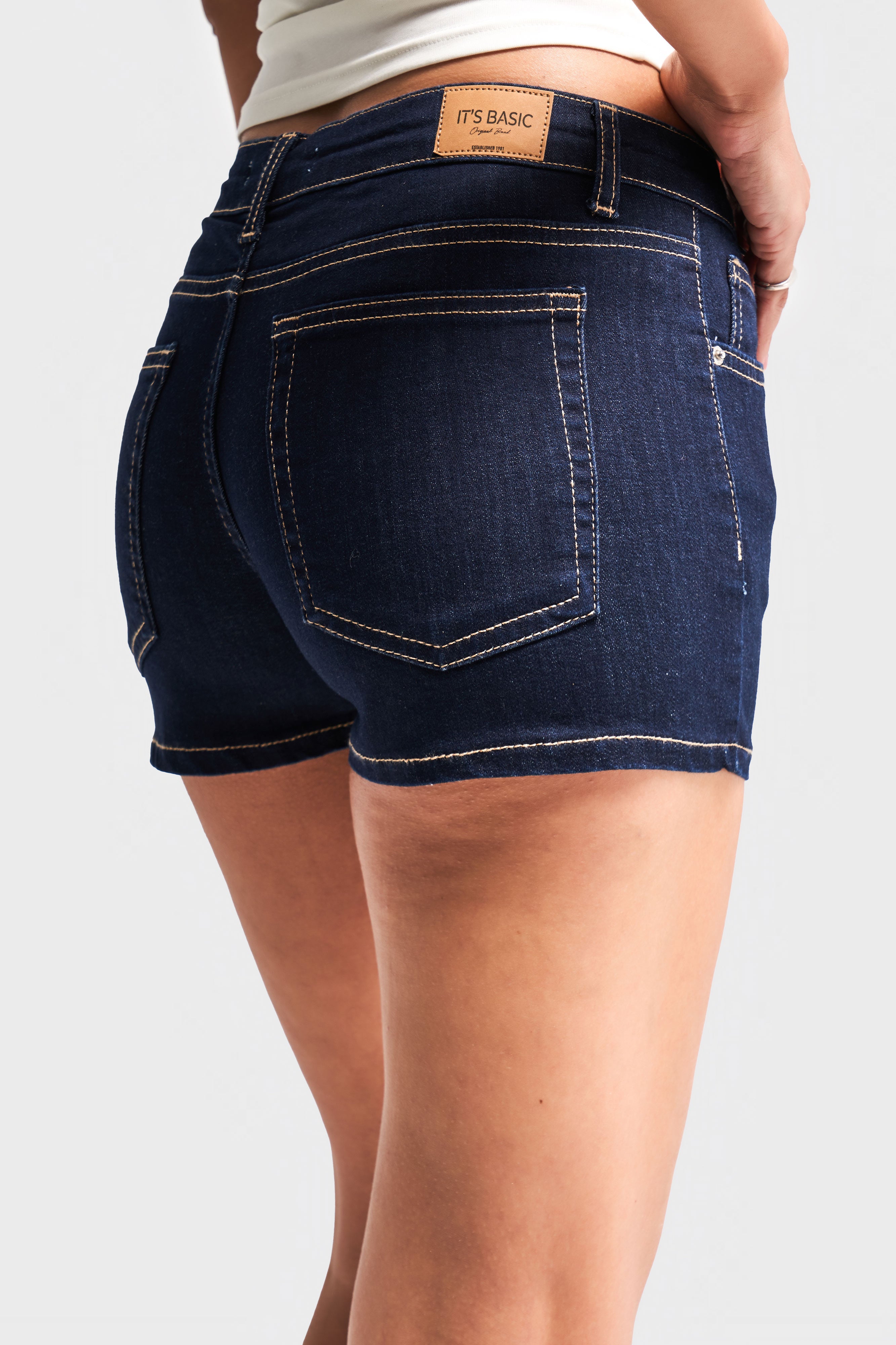 Kadın İndigo Renk 1s5-50 Mini Boy Likralı Kumaş Slim Kesim Denim Şort