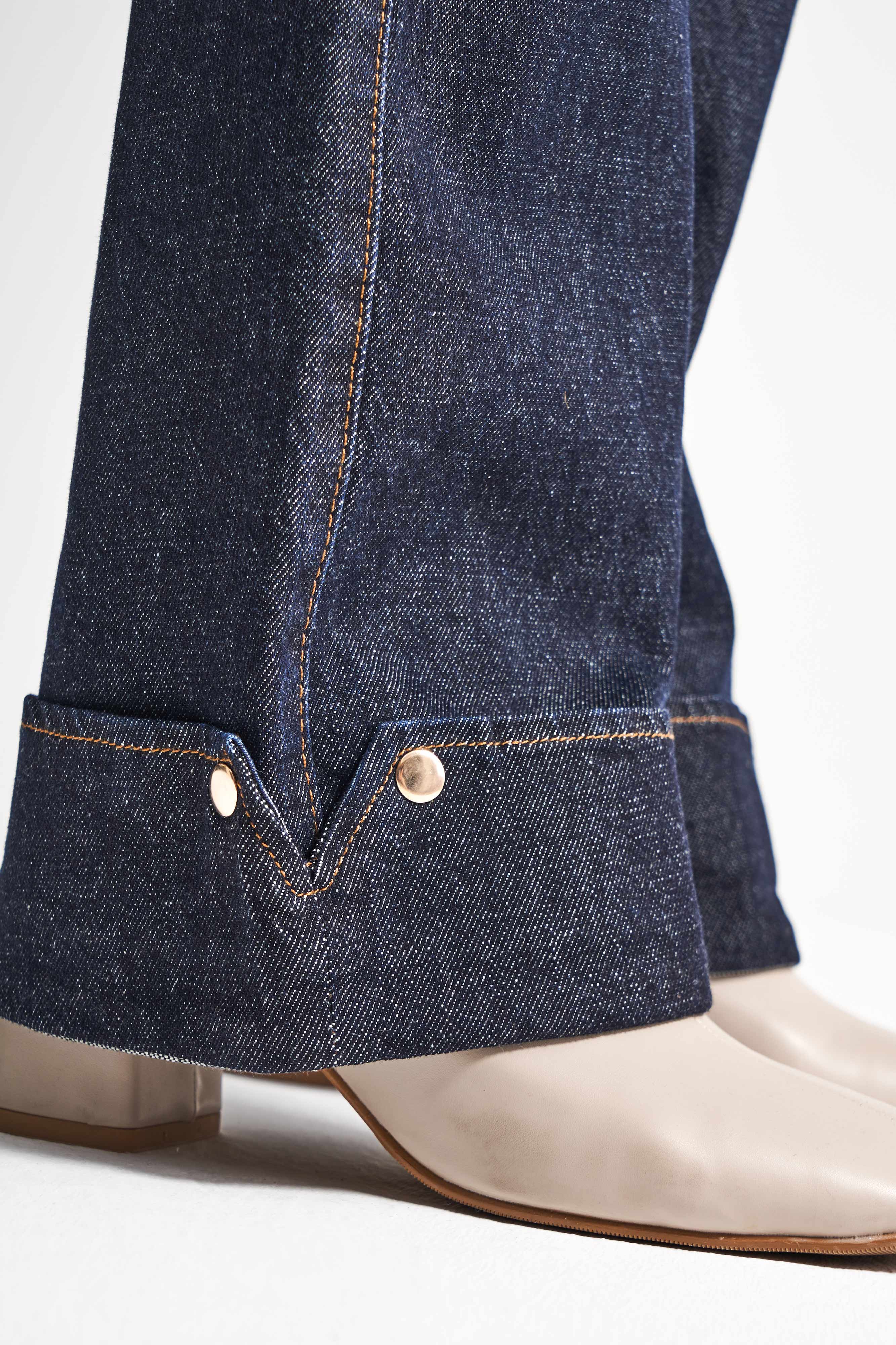 Kadın İndigo Renk 7w5-50 Straight Fit Yüksek Bel Paça Detaylı Özel Tasarım Denim Jean