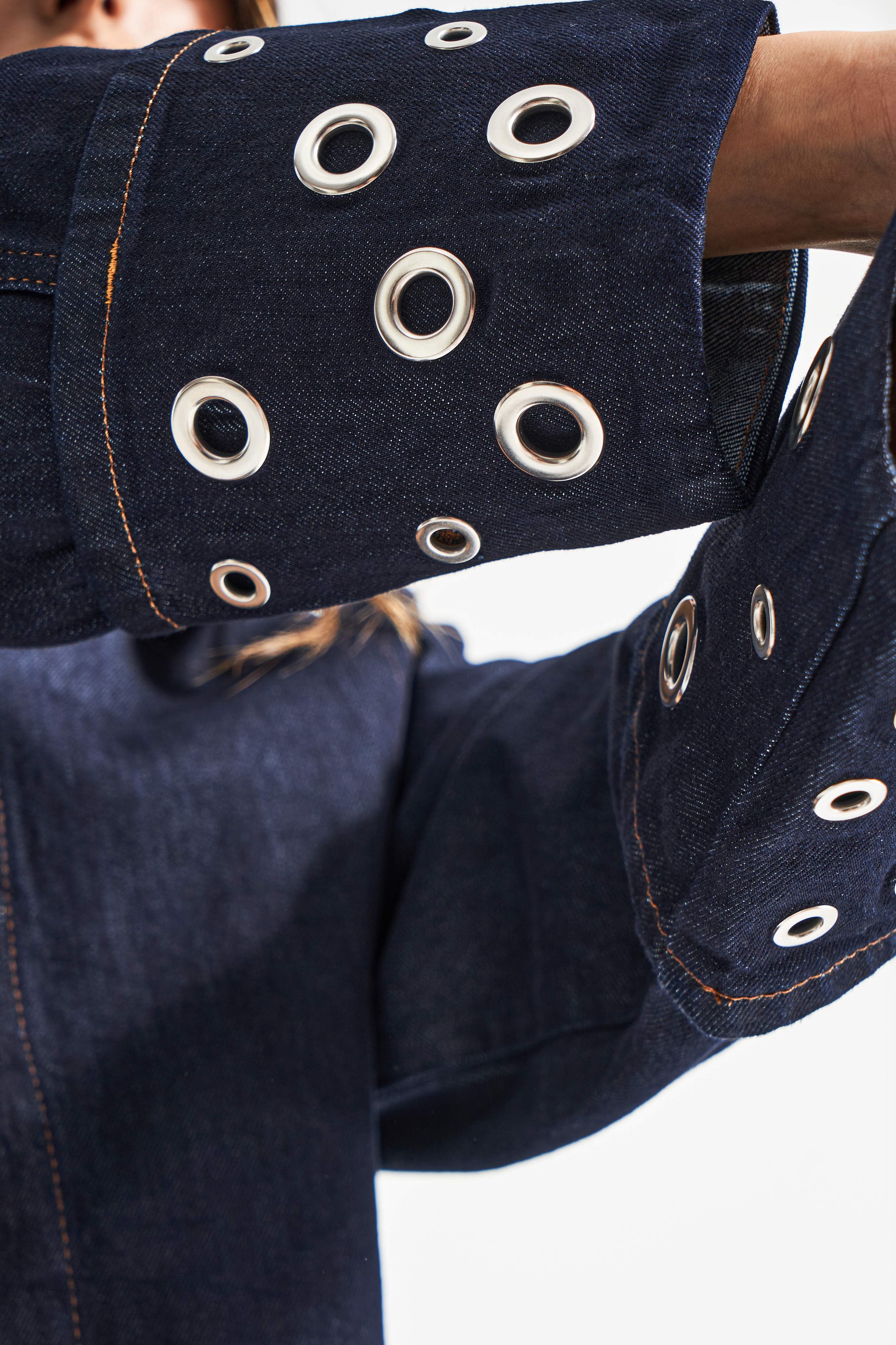 Kadın İndigo Renk 7w5-50 Süper Oversize %100 Koton Kuş Gözü Detaylı Tasarım Denim Gömlek Ceket