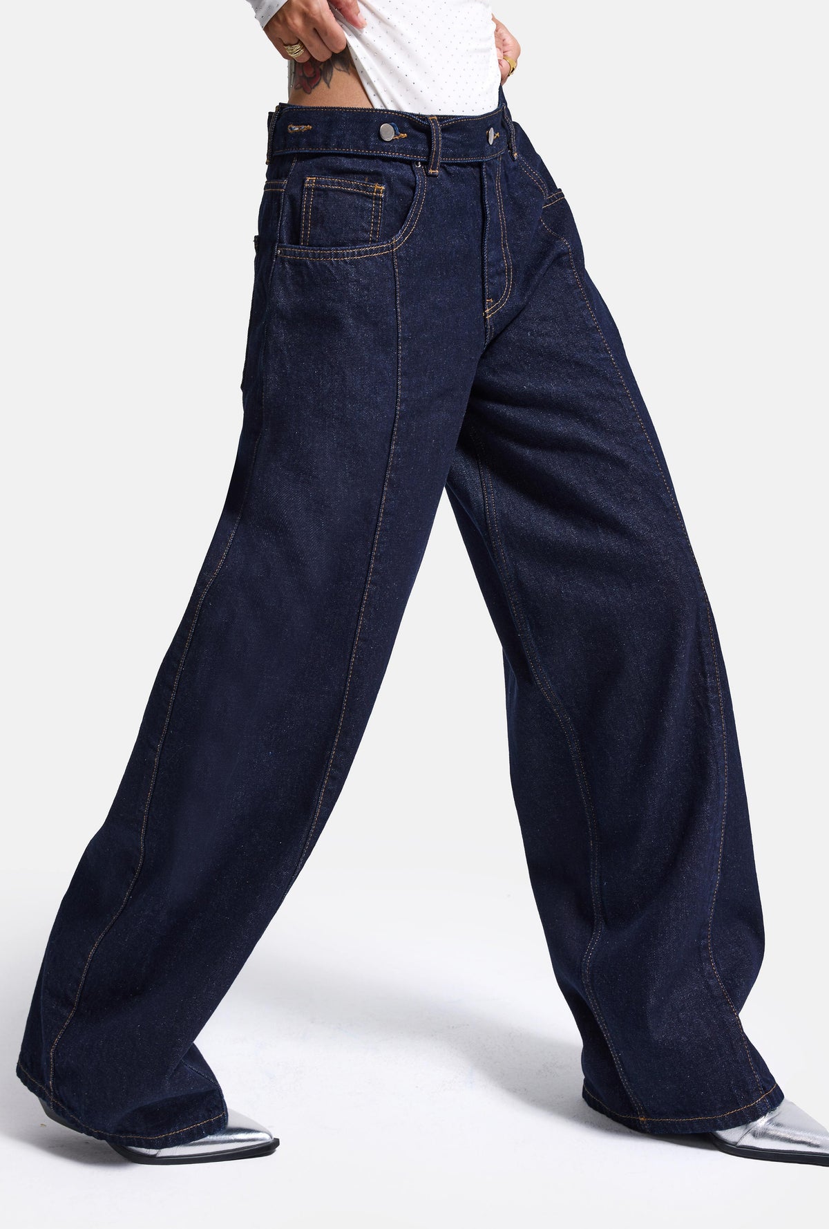 Kadın İndigo Selvedge 7w6-50 Barrel Fit Kemer Detaylı Denim Jean
