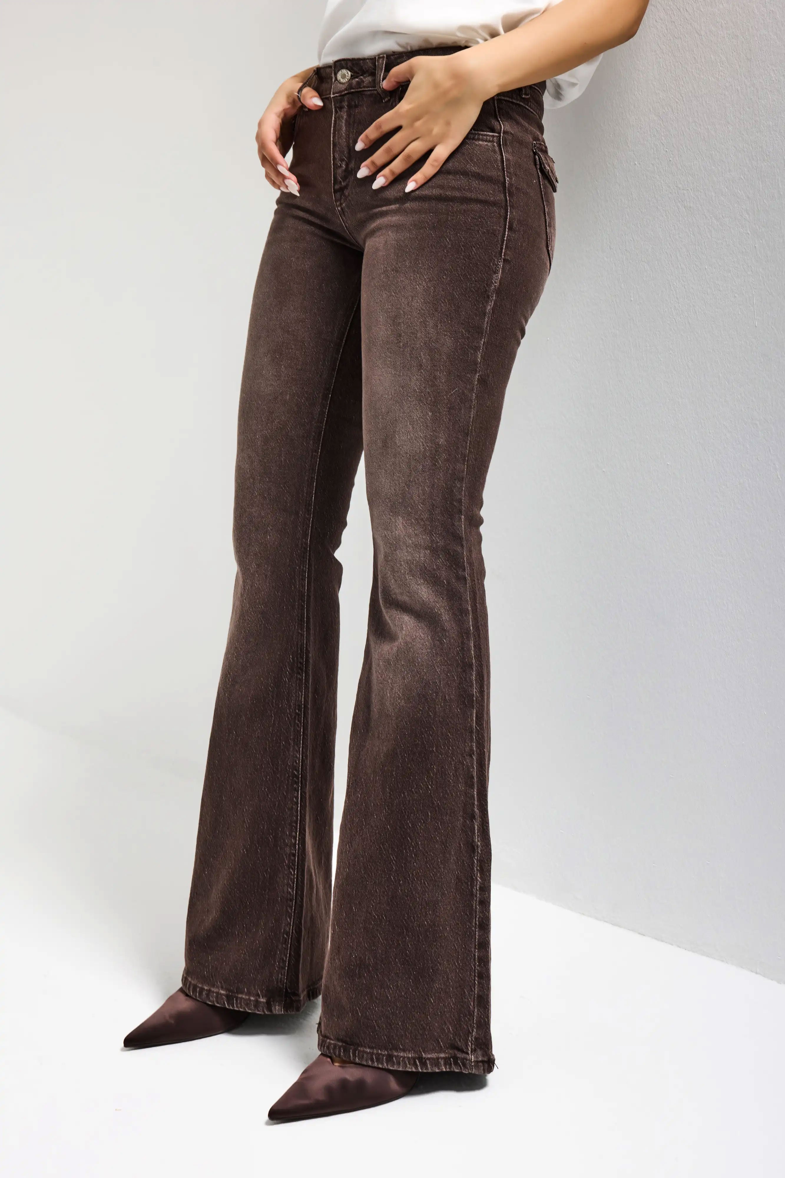 Women's Brown 2s6-16 SLN05 Mid Rise Flare Fit Flexible Fabric Denim Jeans
