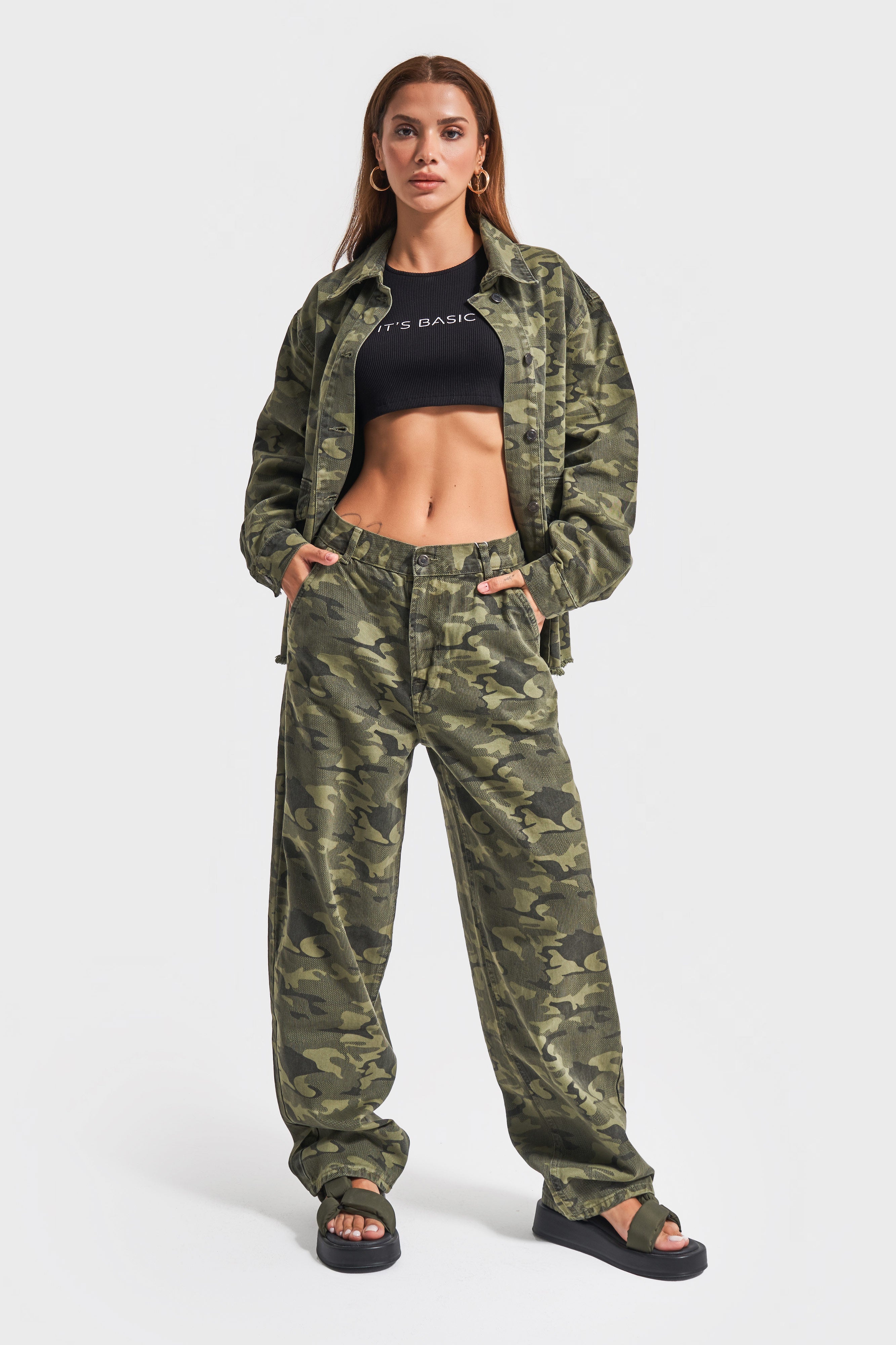 Женские брюки камуфляжного цвета Skater Fit