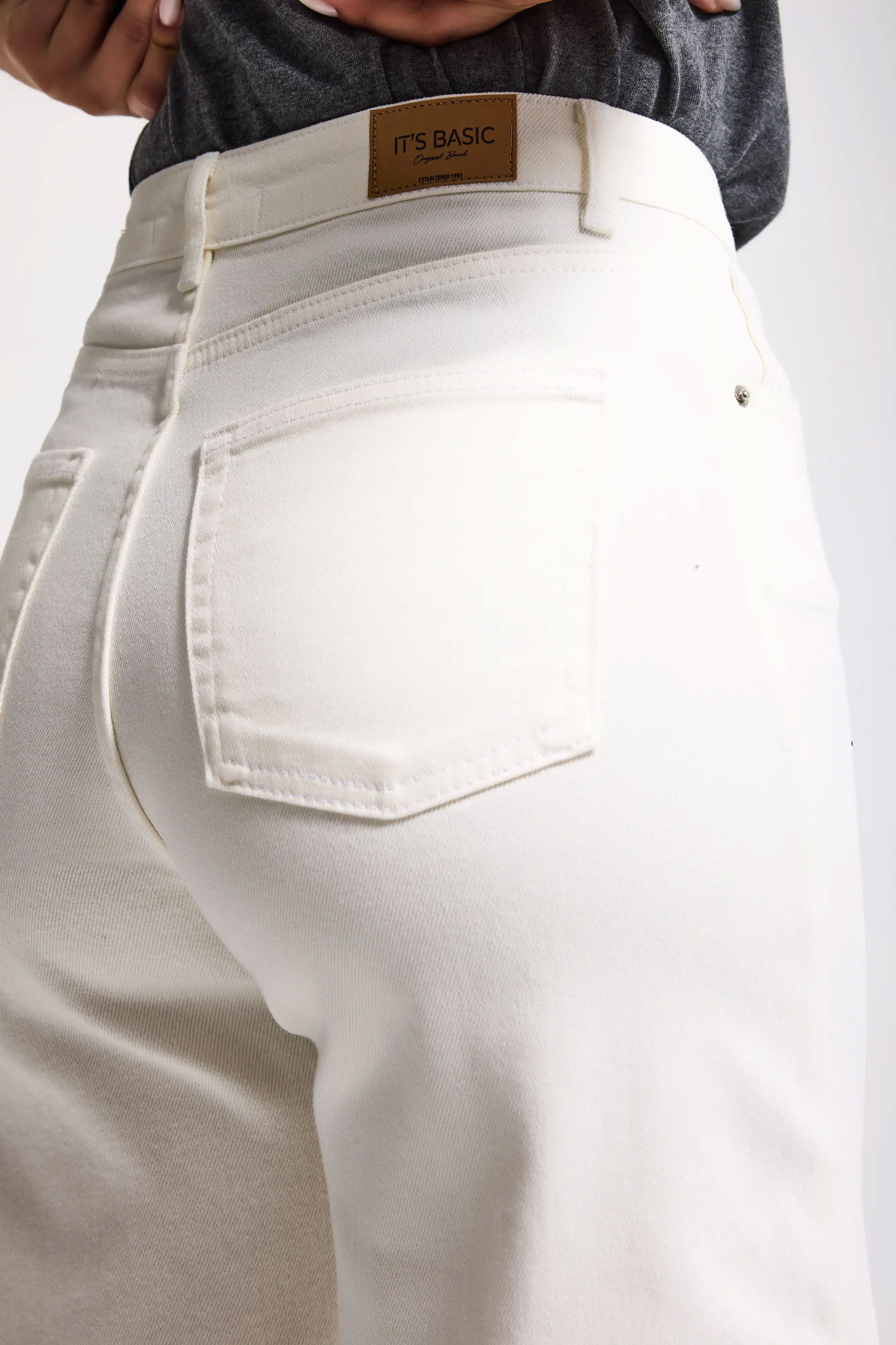 Kadın Kırık Beyaz 7s6-101 Straight Fit Yüksek Bel Denim Jean