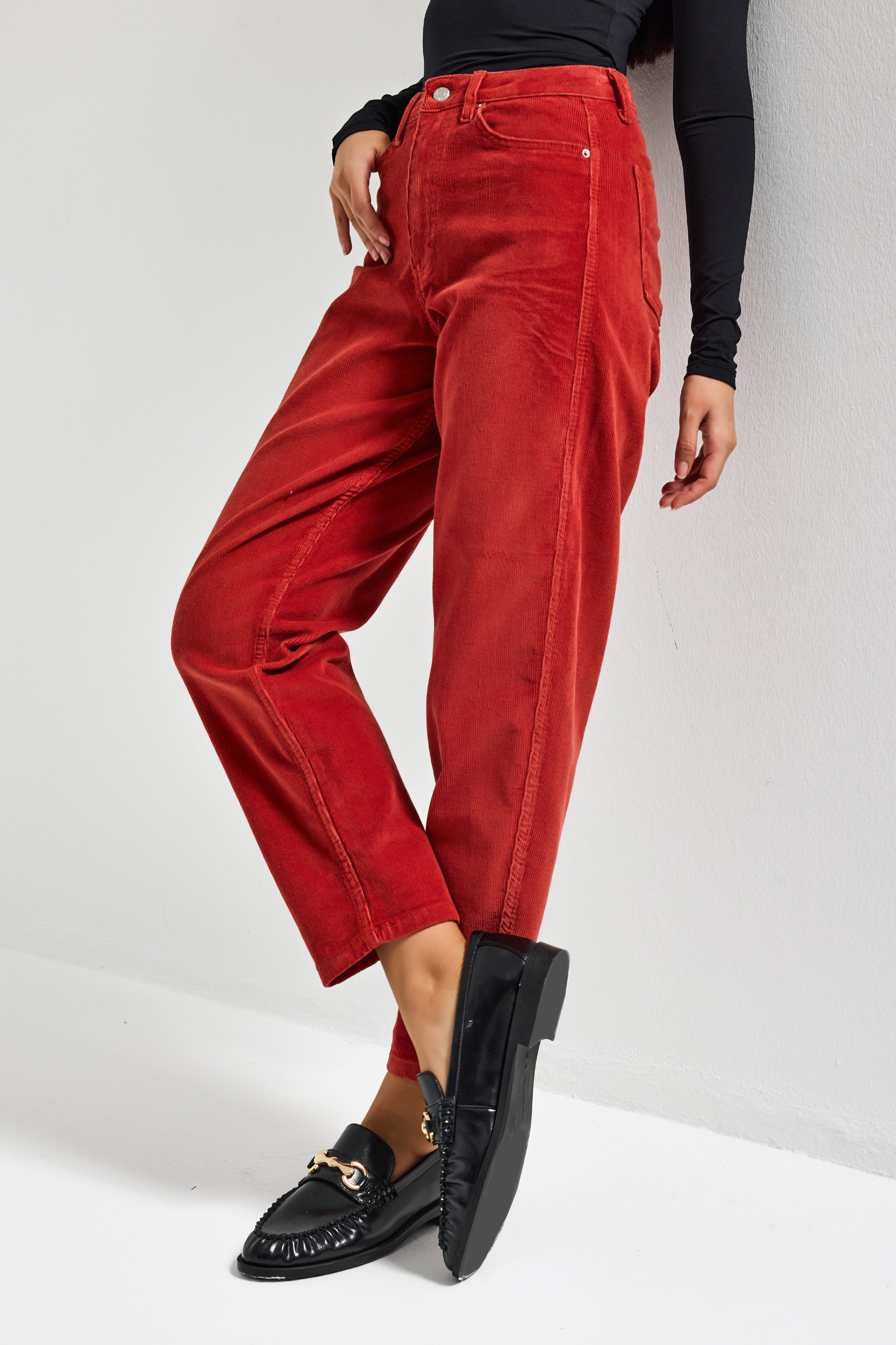 Kadın Koral Renk 26w5-104 Relax Fit Esnek Kumaş İnce Fitilli Velvet Kadife Kumaş Pantolon