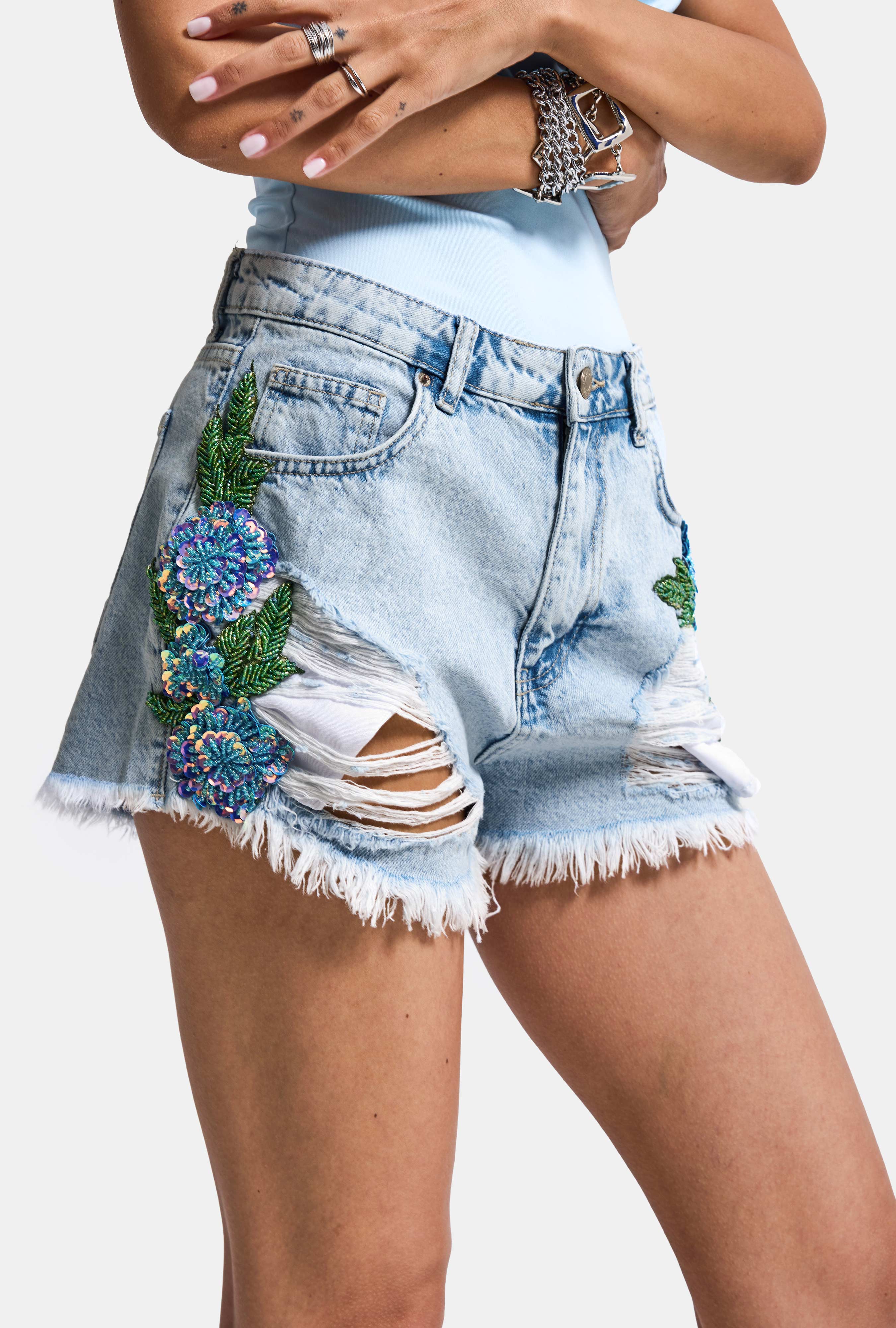Kadın Kot Rengi 11s6-3 Özel Taş ve Nakış Detaylı Mini Boy Denim Şort