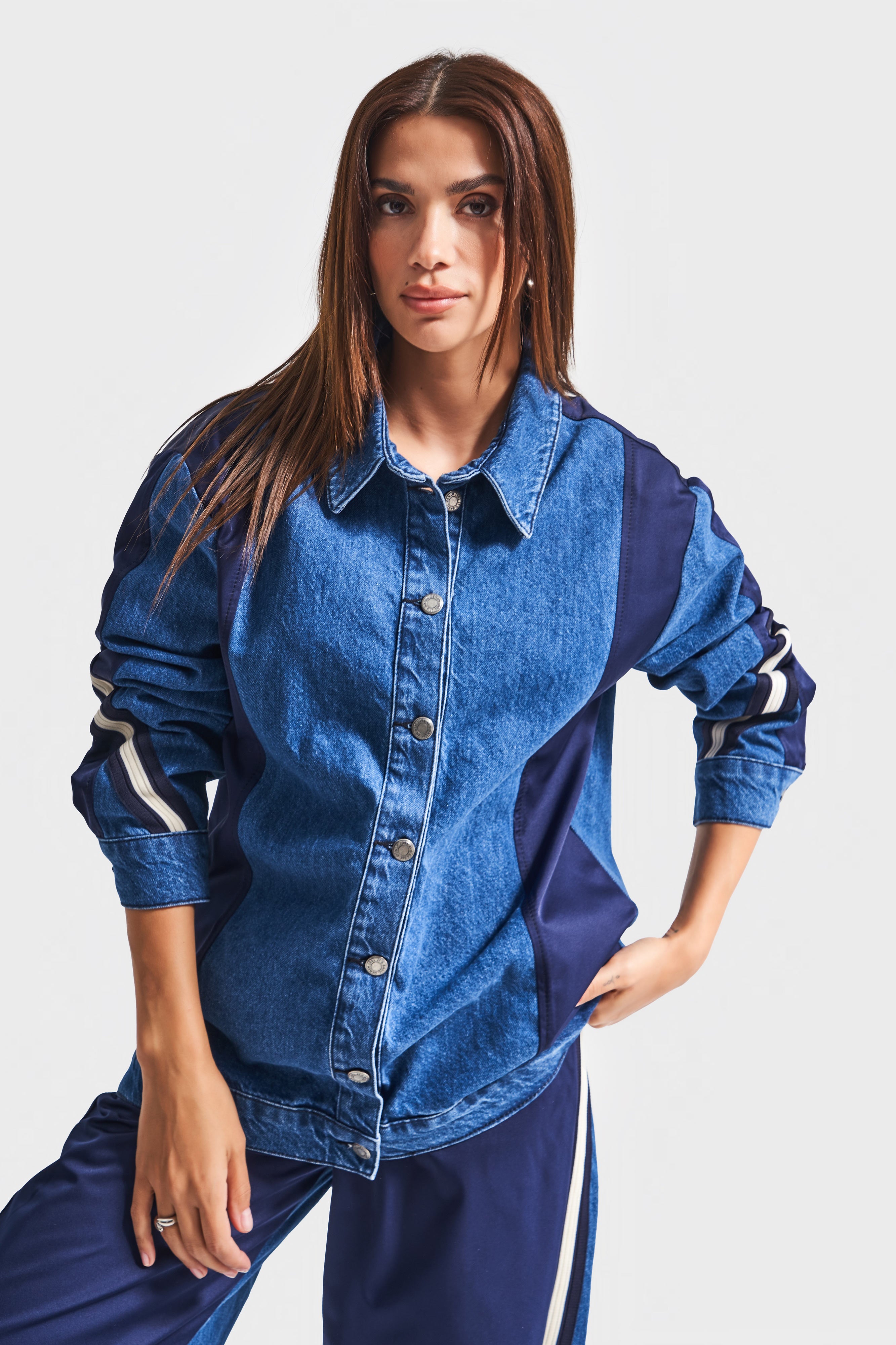 Kadın Kot Rengi 1w5-5 Oversize Parçalı Kumaş Özel Tasarım Denim Ceket