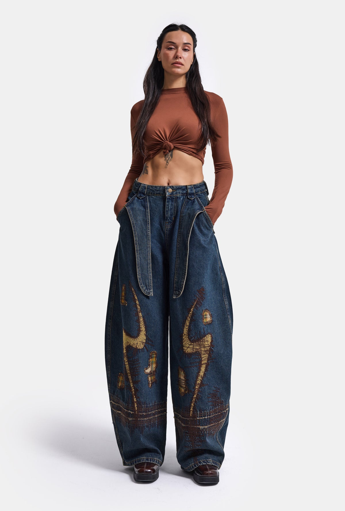 Kadın Kot Rengi 1w6-8 Barrel Fit Kemer ve Nakış Detaylı Özel Tasarım Denim Jean
