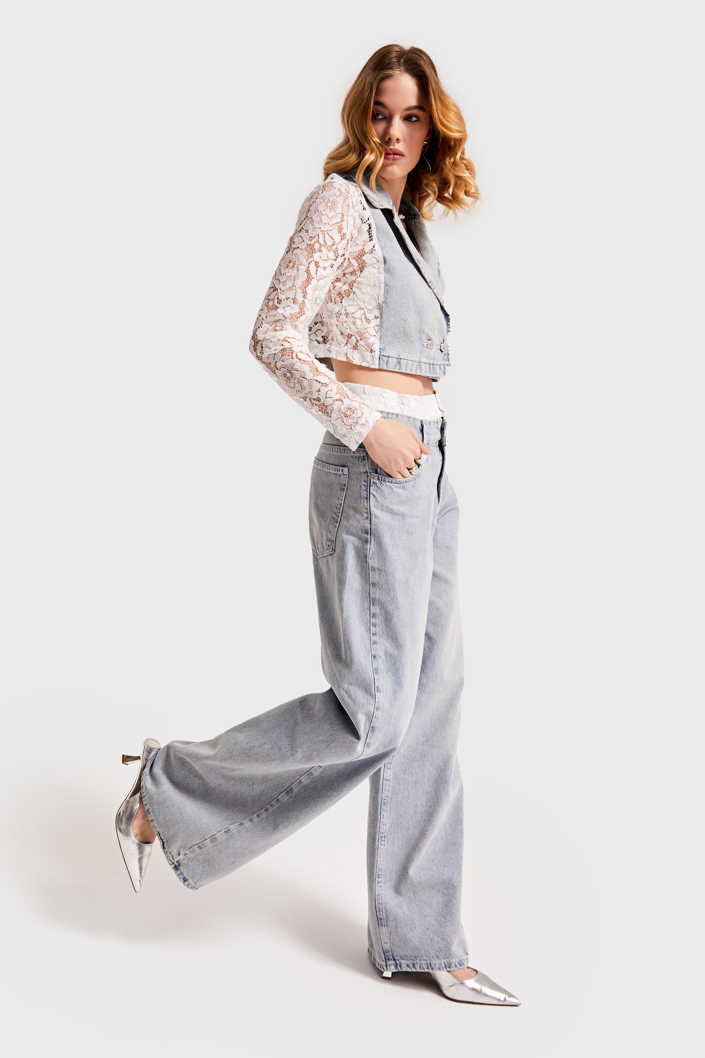 Women's Denim Color 2S532 Lace Sleeve Design Crop Jacket