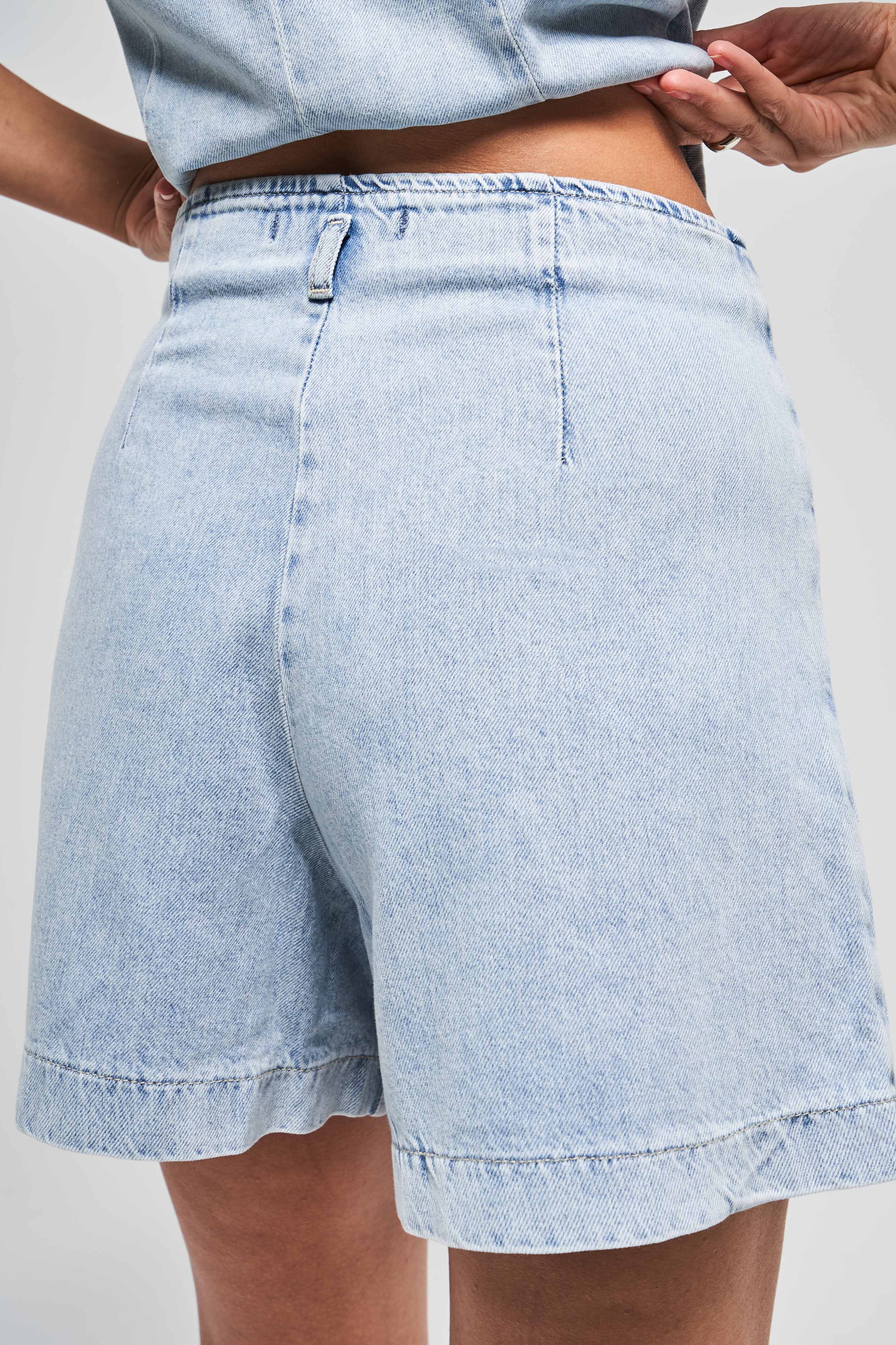 Kadın Kot Rengi 3s5-3 Çiçek Nakışlı %100 Koton Önü Pileli Tasarım Denim Şort Etek