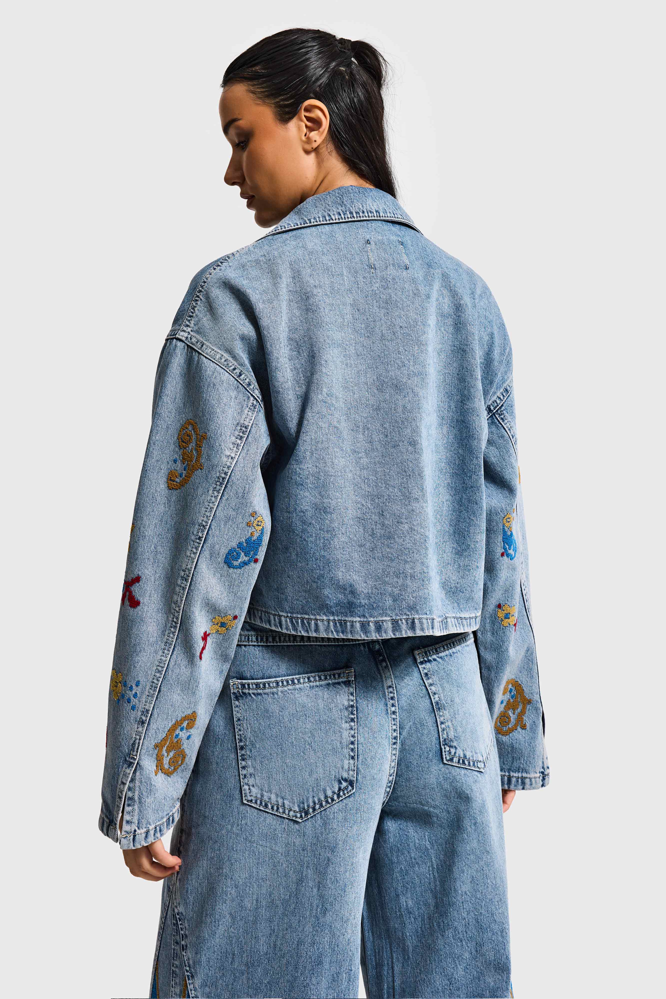 Kadın Kot Rengi 3s6-32 Bol Kesim Özel Nakış Desenli Tasarım Denim Ceket