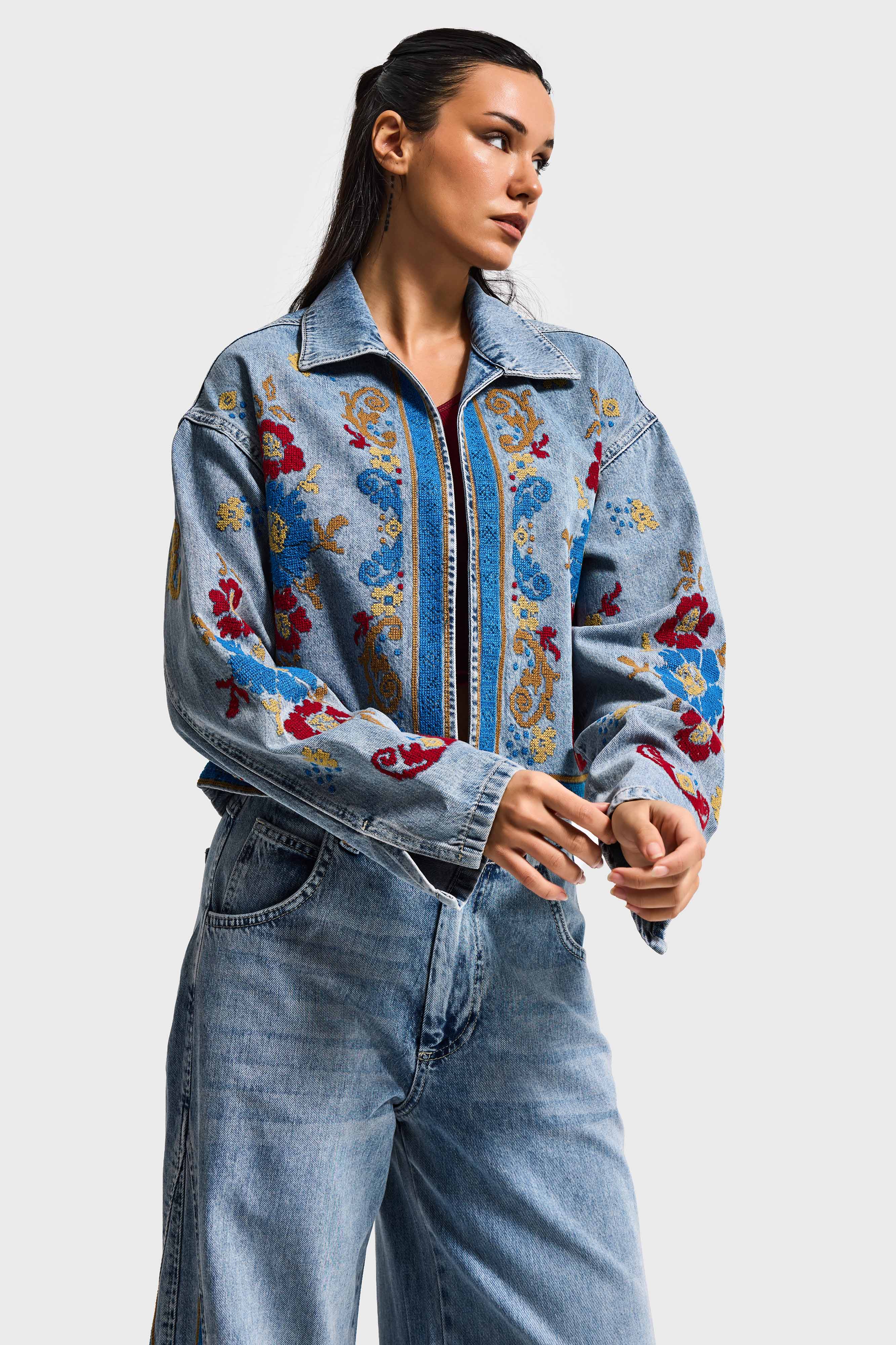 Kadın Kot Rengi 3s6-32 Bol Kesim Özel Nakış Desenli Tasarım Denim Ceket