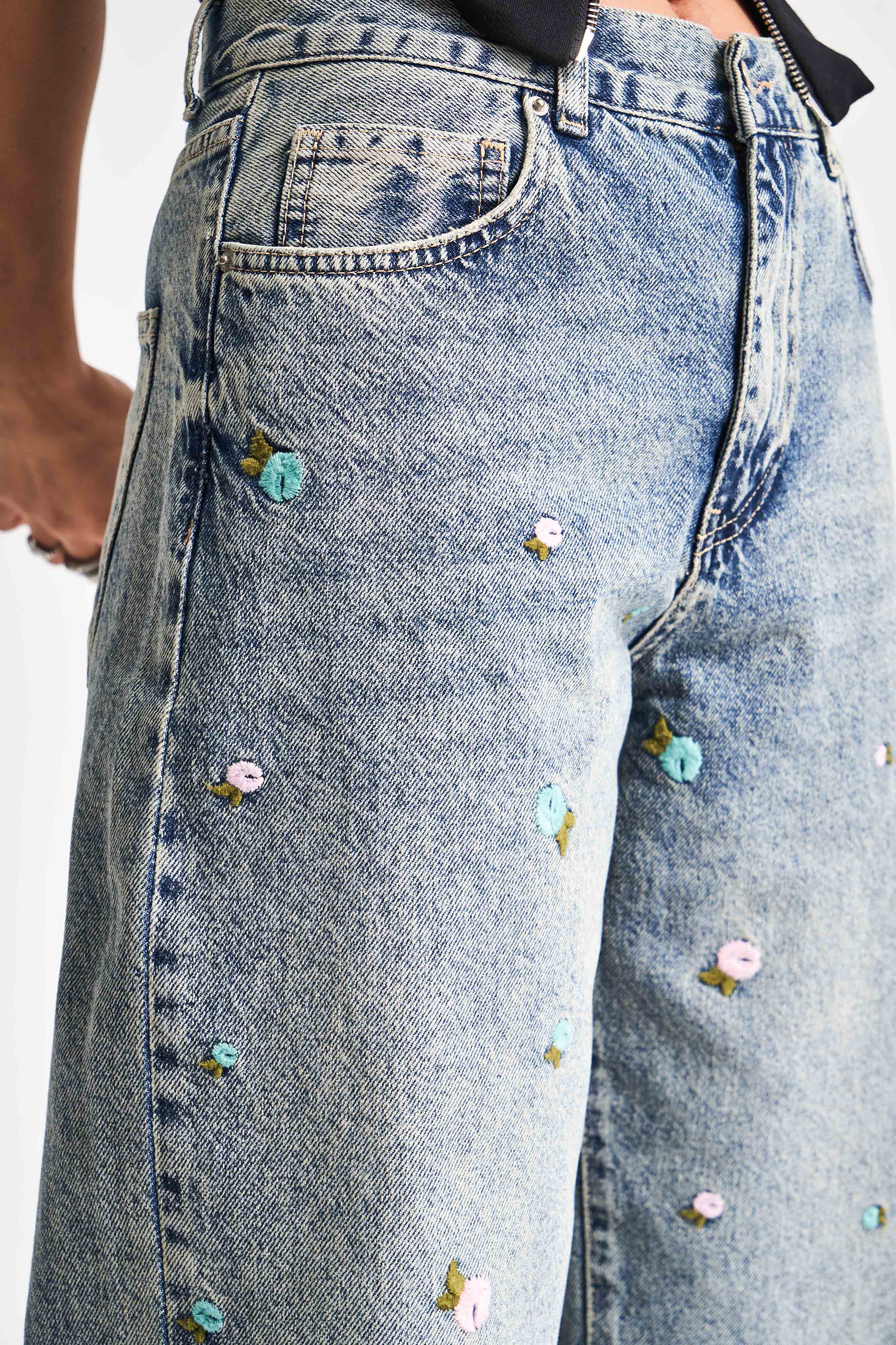 Kadın Kot Rengi 4S5-65 Çiçek Nakışlı Loose Fit Orta Bel %100 Koton Denim Jean