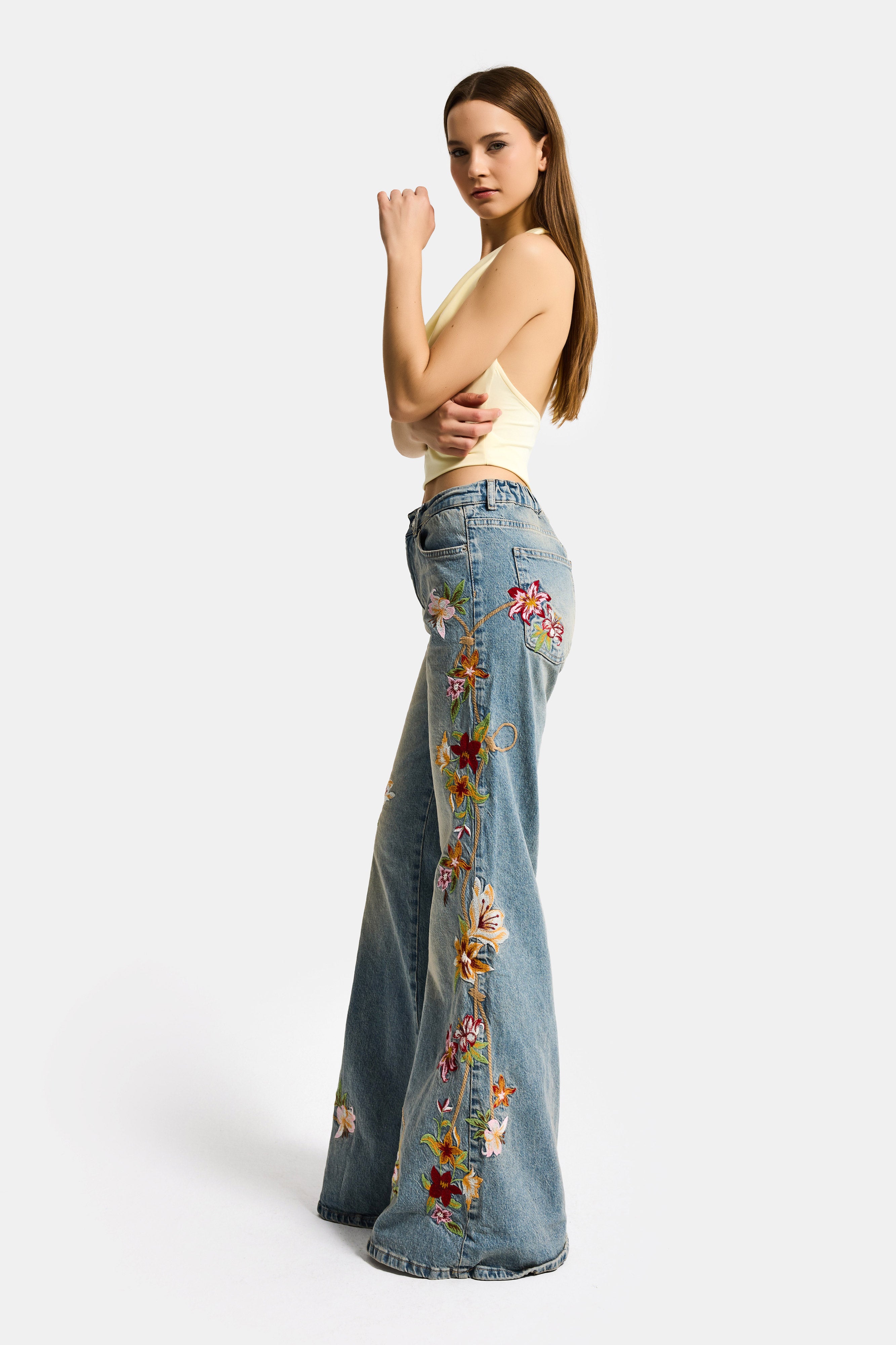 Kadın Kot Rengi 4s6-32 Flare Fit Beli Lastikli Özel Çiçek Desen Nakışlı Tasarım Denim Jean