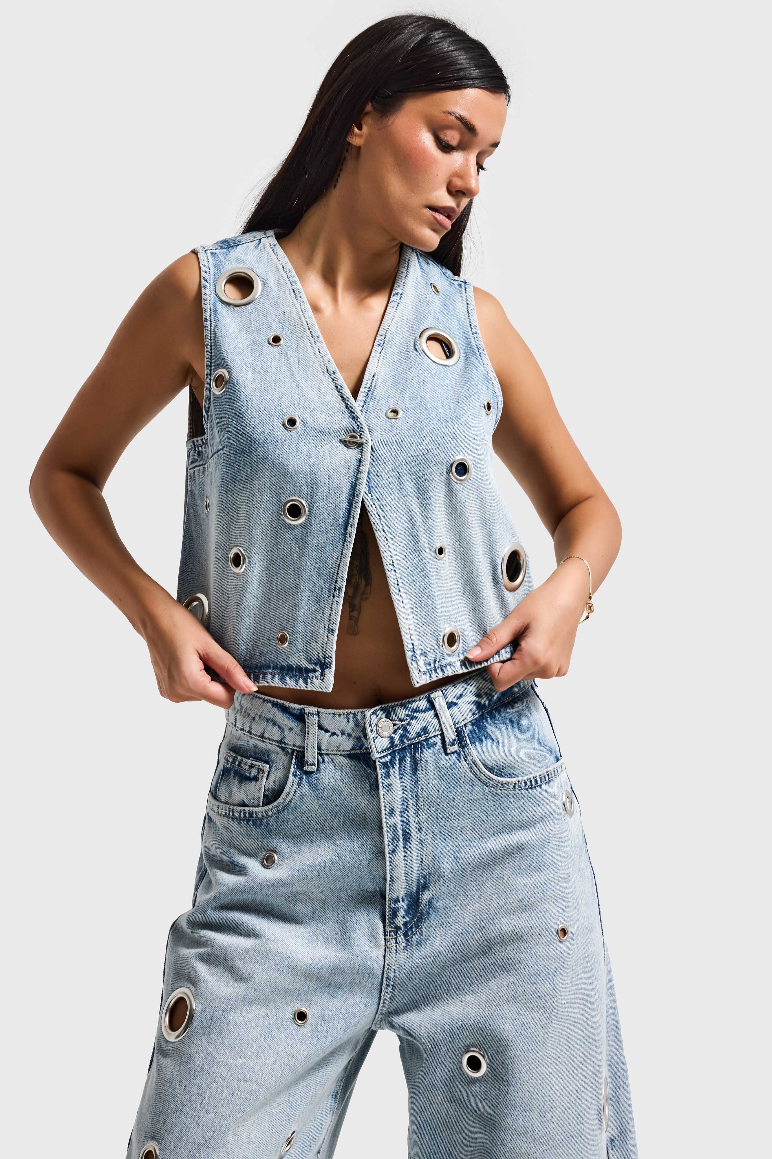 Kadın Kot Rengi 4s6-65 Rahat Kesim Kuş Gözü Detaylı Tasarım Sıfır Kol Denim Yelek