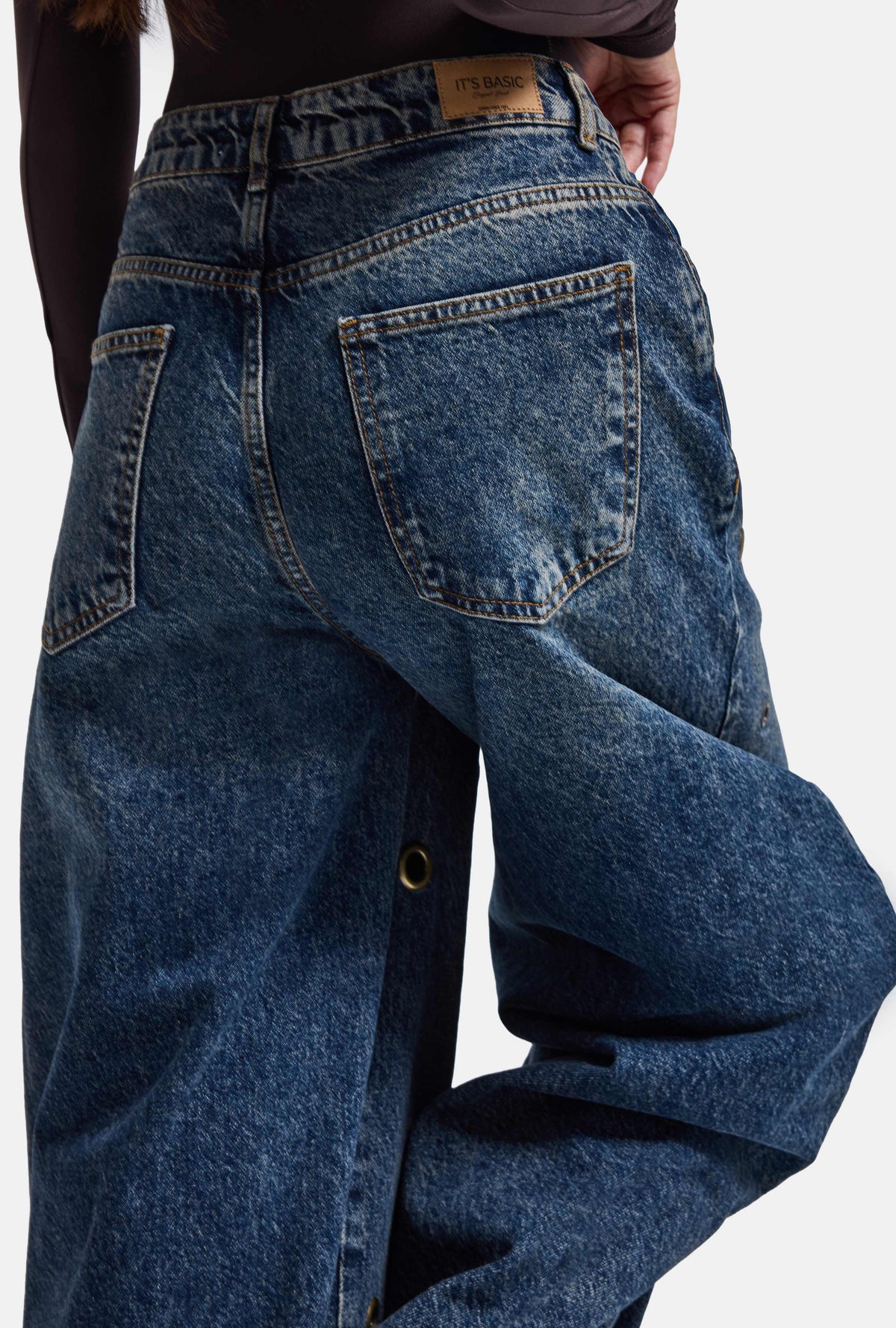 Kadın Kot Rengi 4w6-11 Barrel Fit Kuş Gözü Detaylı Özel Tasarım Denim Jean