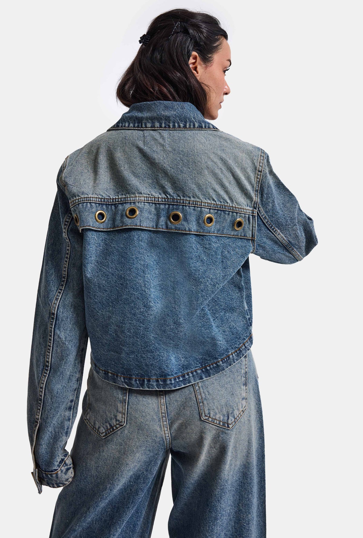 Kadın Kot Rengi 4w6-8 Kemer Boy Kuş Gözü Detaylı Özel Tasarım Denim Ceket