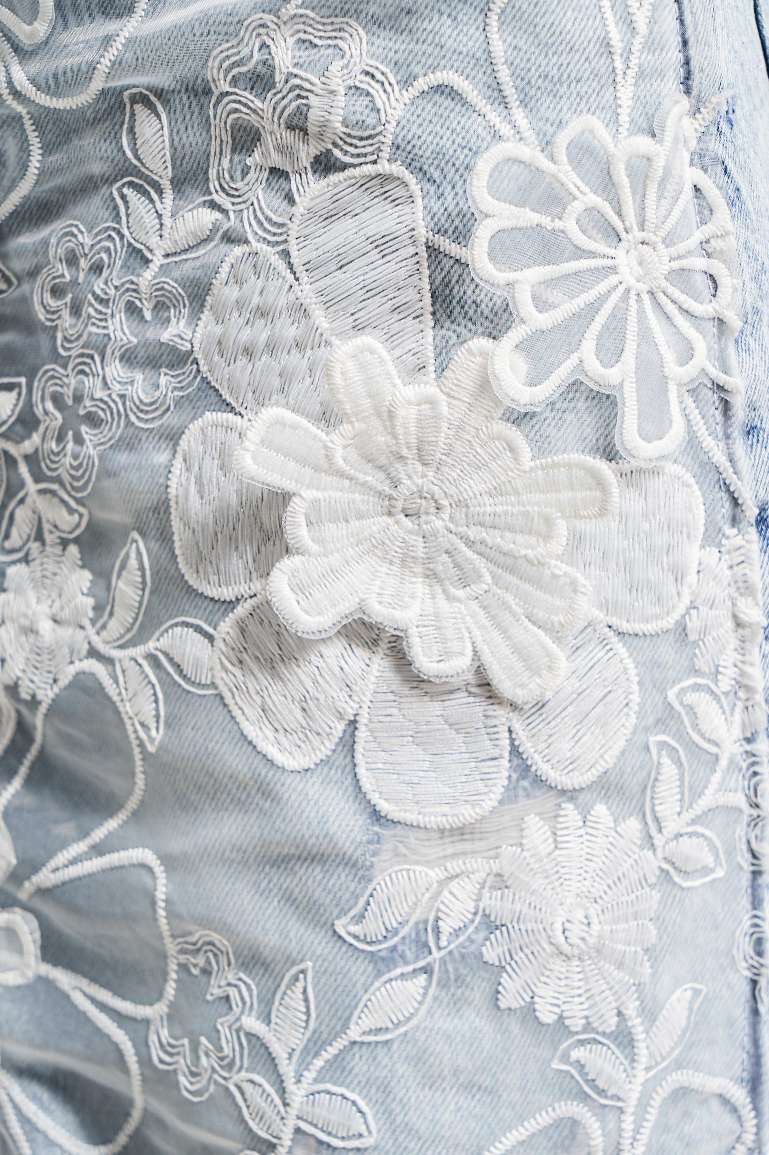 Dames denim kleur D1-12s5-3 kant tule gedetailleerde bloem geborduurd rechte pasvorm 100% katoen ontwerp denim shorts