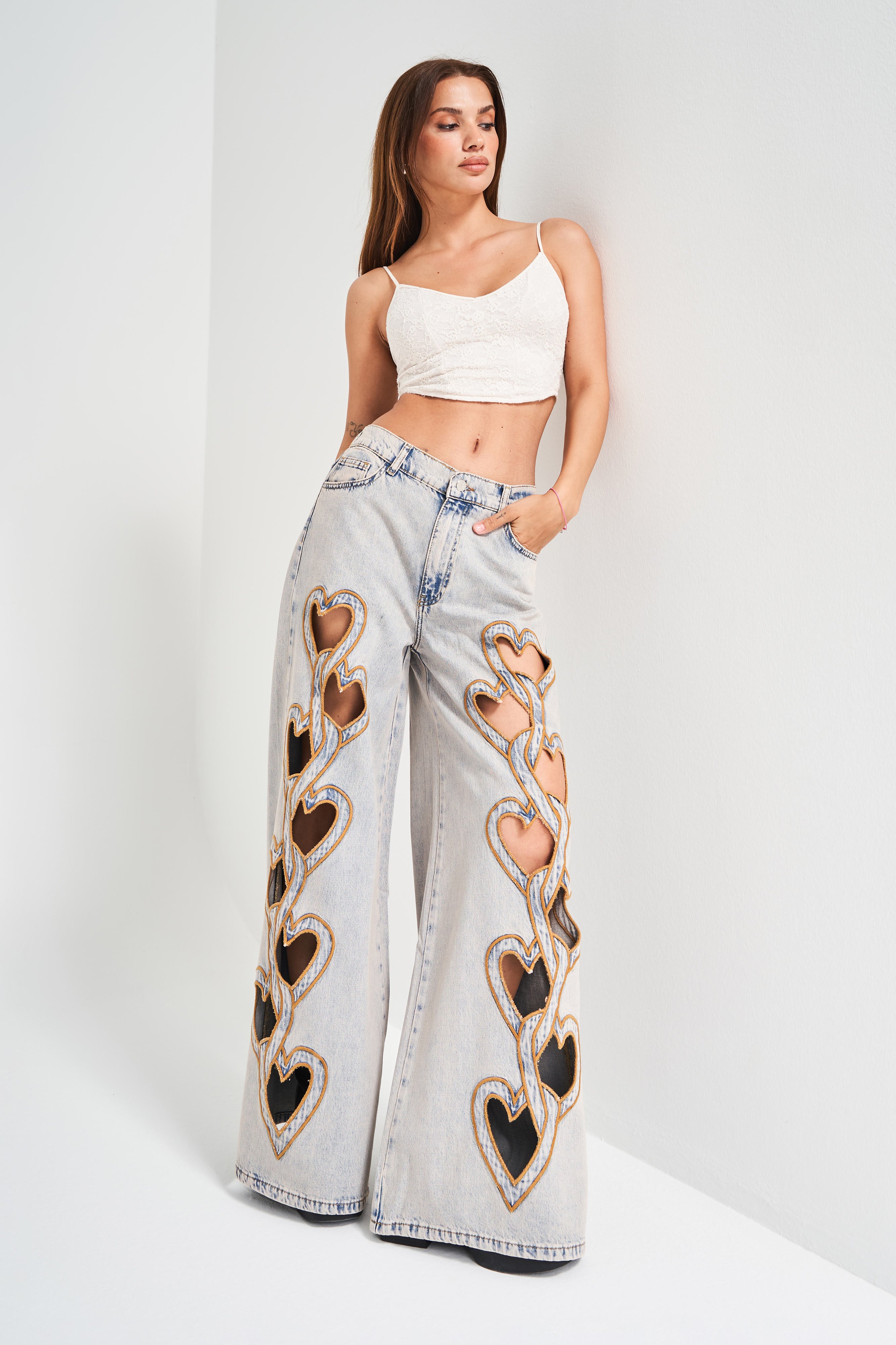 Kadın Kot Rengi Kalp Nakışlı Özel Tasarım Palazzo Fit Orta Bel Denim Jean