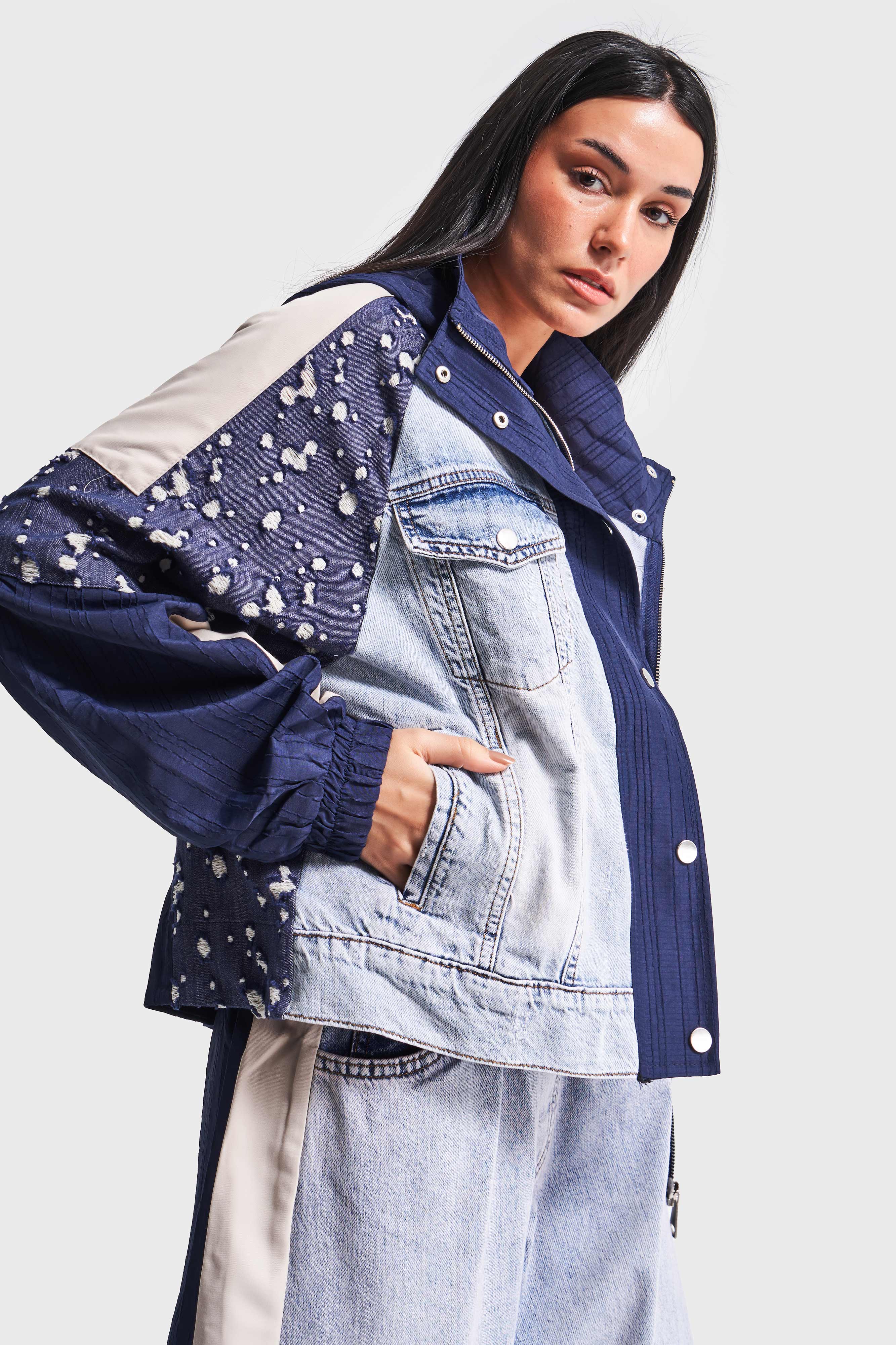 Women's Denim Color Fabric Denim Blend Hooded Oversize Design Jacket