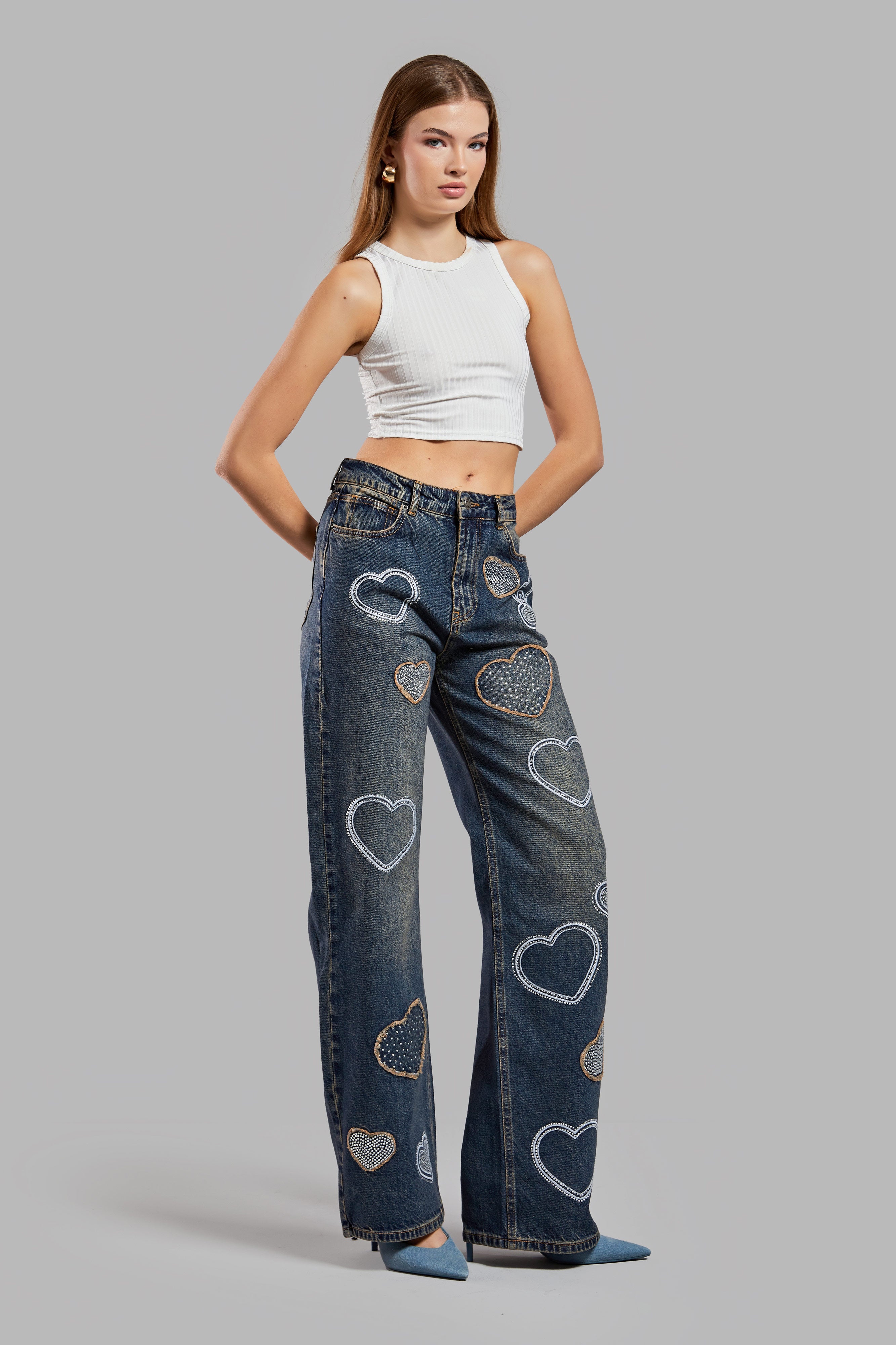 Women's Jeans Color Shiny Stone Heart Detailed Loose Cut Design Denim