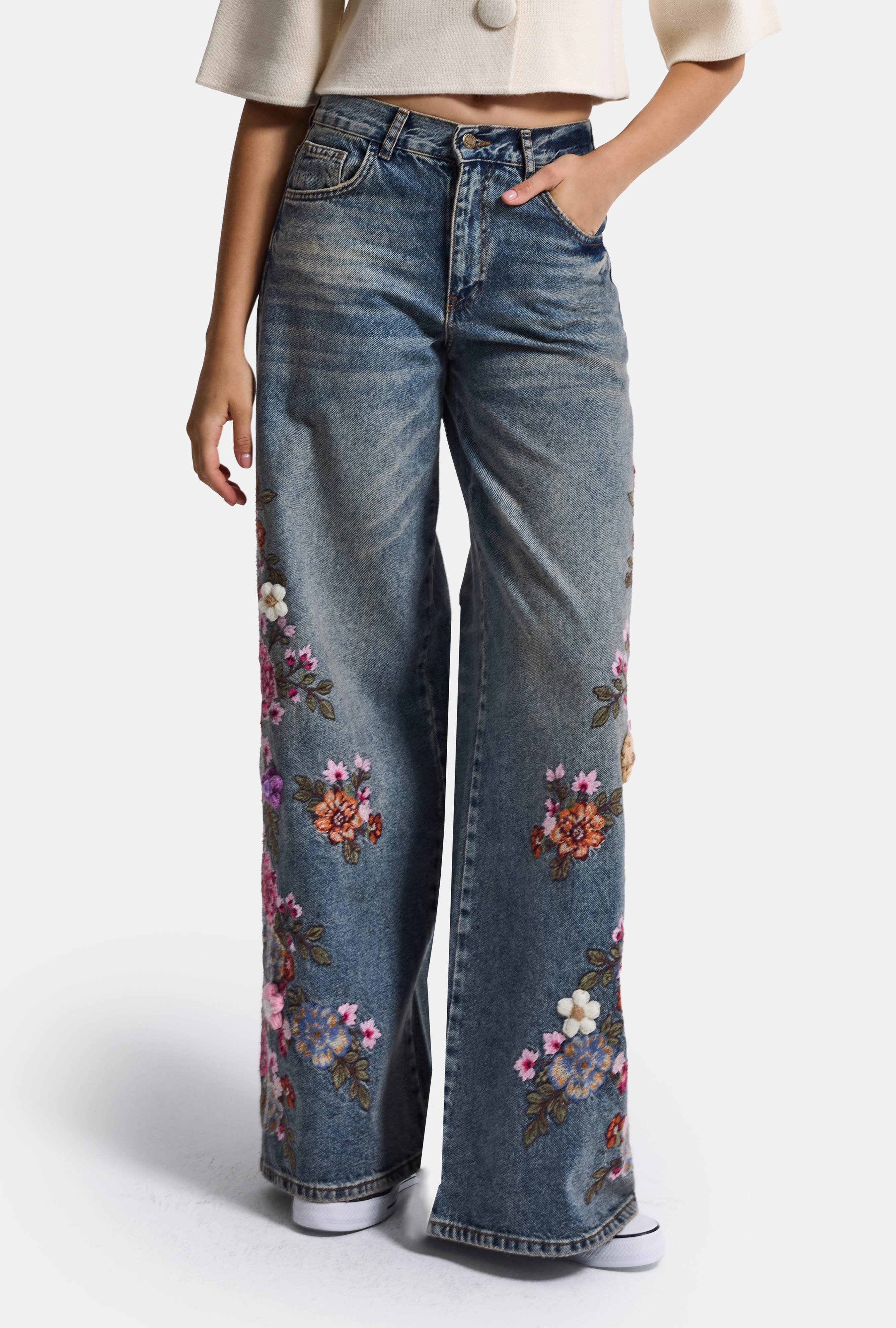Kadın Kot Renk 4w6-8 Palazzo Fit Nakış ve 3D Gül Detaylı Özel Tasarım Denim Jean